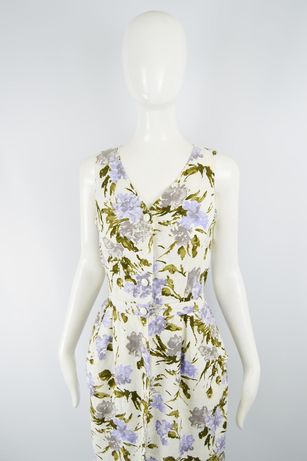 Gray Valentino Miss V Vintage White & Lilac Floral Print Linen Dress, 1980s For Sale