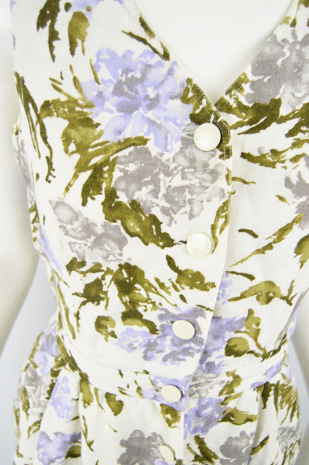 Valentino Miss V Vintage White & Lilac Floral Print Linen Dress, 1980s In Good Condition For Sale In Doncaster, South Yorkshire