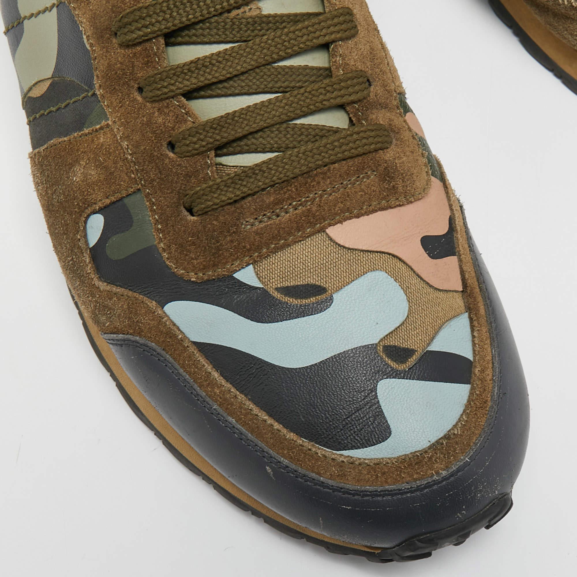 Valentino Multicolor Camouflage Suede And Leather Rockrunner Sneakers Size 43 In Good Condition In Dubai, Al Qouz 2