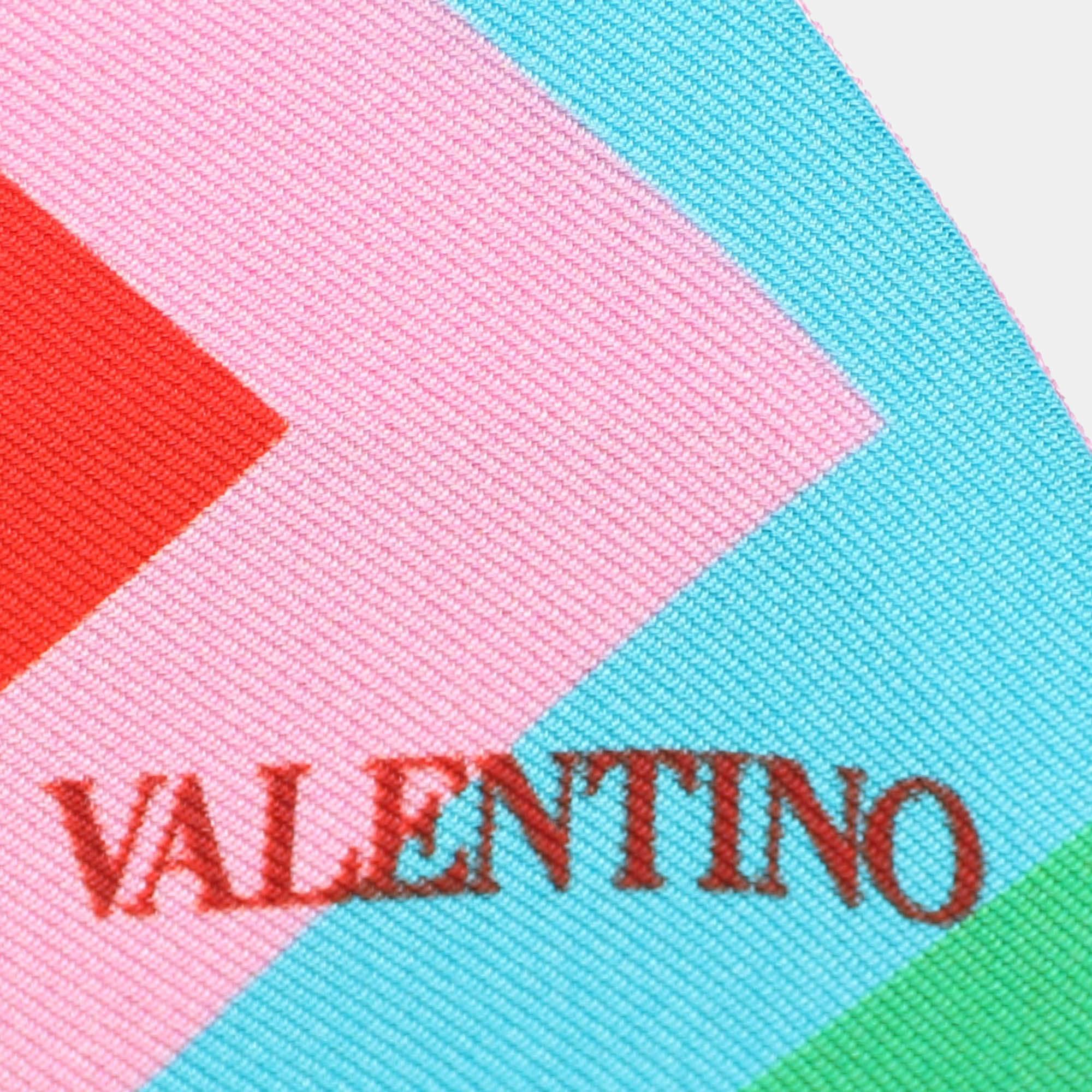 Valentino Multicolor Chevron Printed Silk Bandeau In Good Condition In Dubai, Al Qouz 2