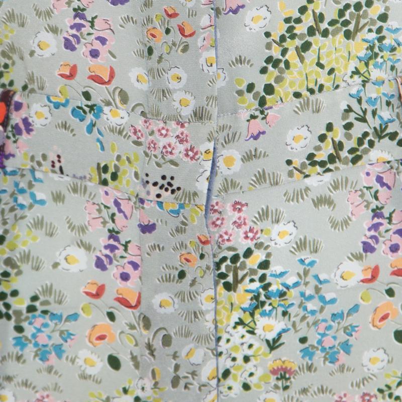 Valentino Multicolor Garden Flora and Fauna Printed Silk Jumpsuit L In Good Condition In Dubai, Al Qouz 2