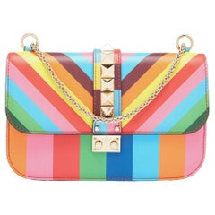 Valentino - Sac à rabat en cuir multicolore Rockstud Glam Lock de taille moyenne