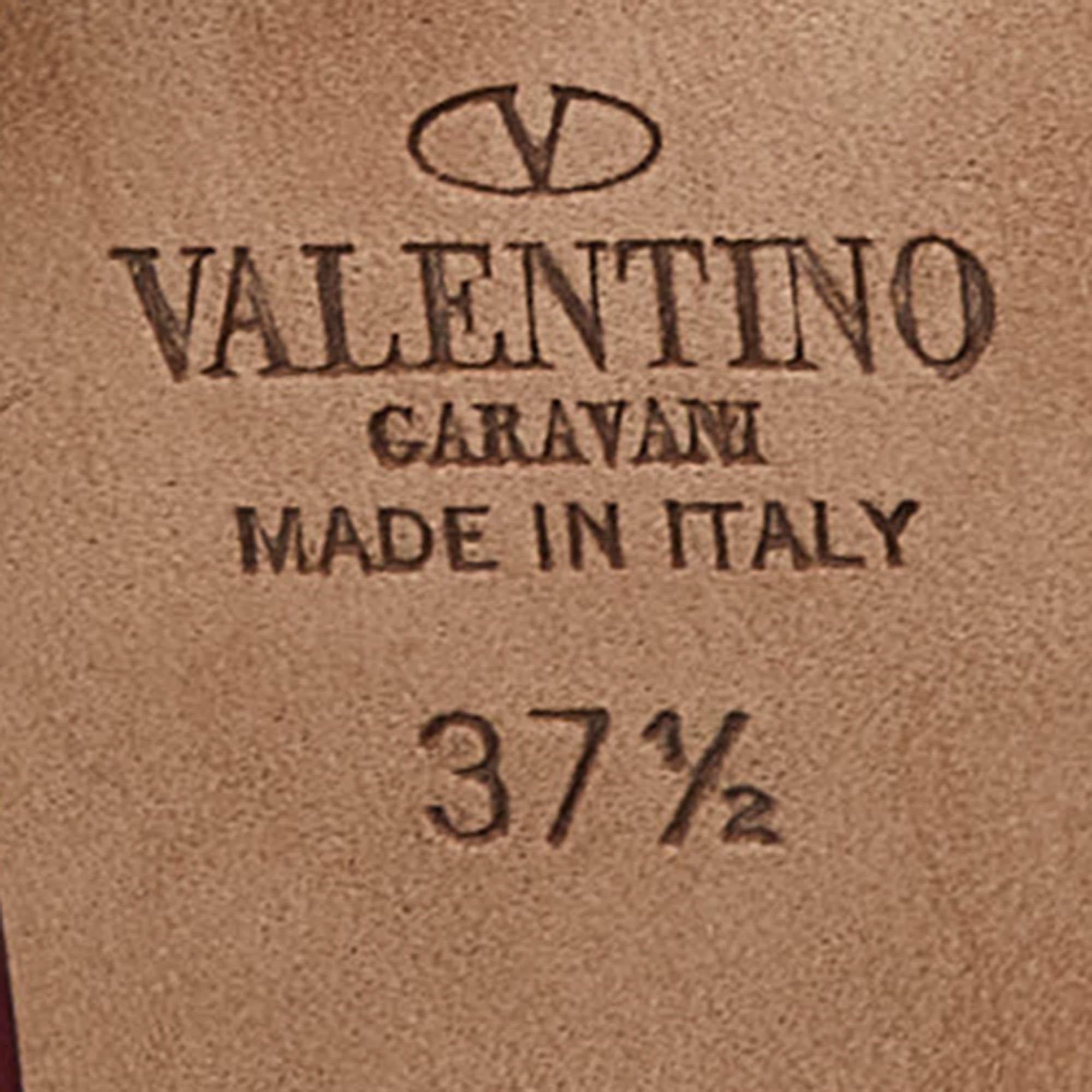 Valentino Mehrfarbige Leder-Sandalen mit Nieten und Knöchelriemen und Käfig Größe 37,5 im Angebot 4