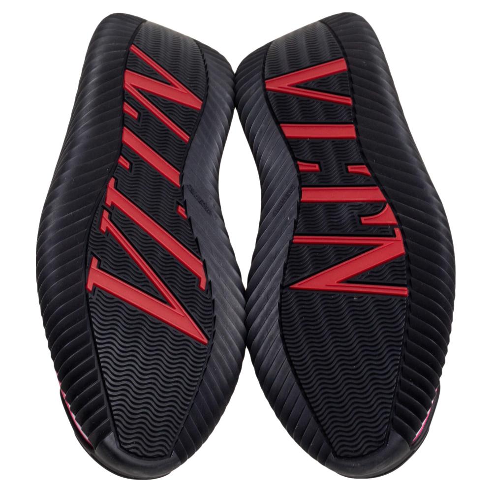 Valentino Multicolor Neoprene and Leather Wade Runner Sneakers Size 40 In New Condition In Dubai, Al Qouz 2
