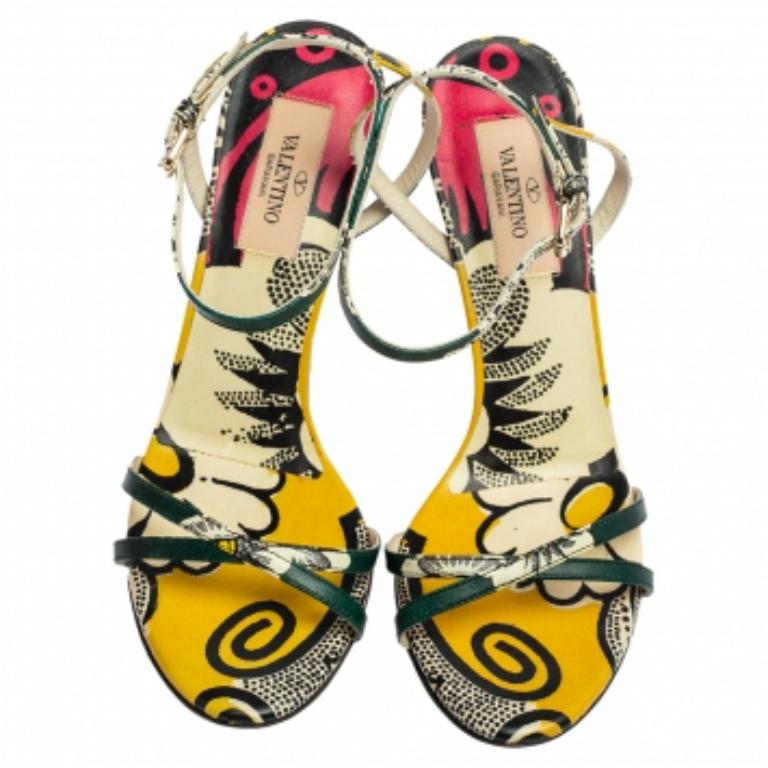 Sandalias con tira al tobillo de piel estampada multicolor Valentino talla 36.5 en venta 1