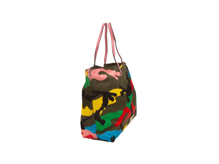 Valentino Multicolor Reversible Camo Tote Bag at 1stDibs | валентино ред  сумки