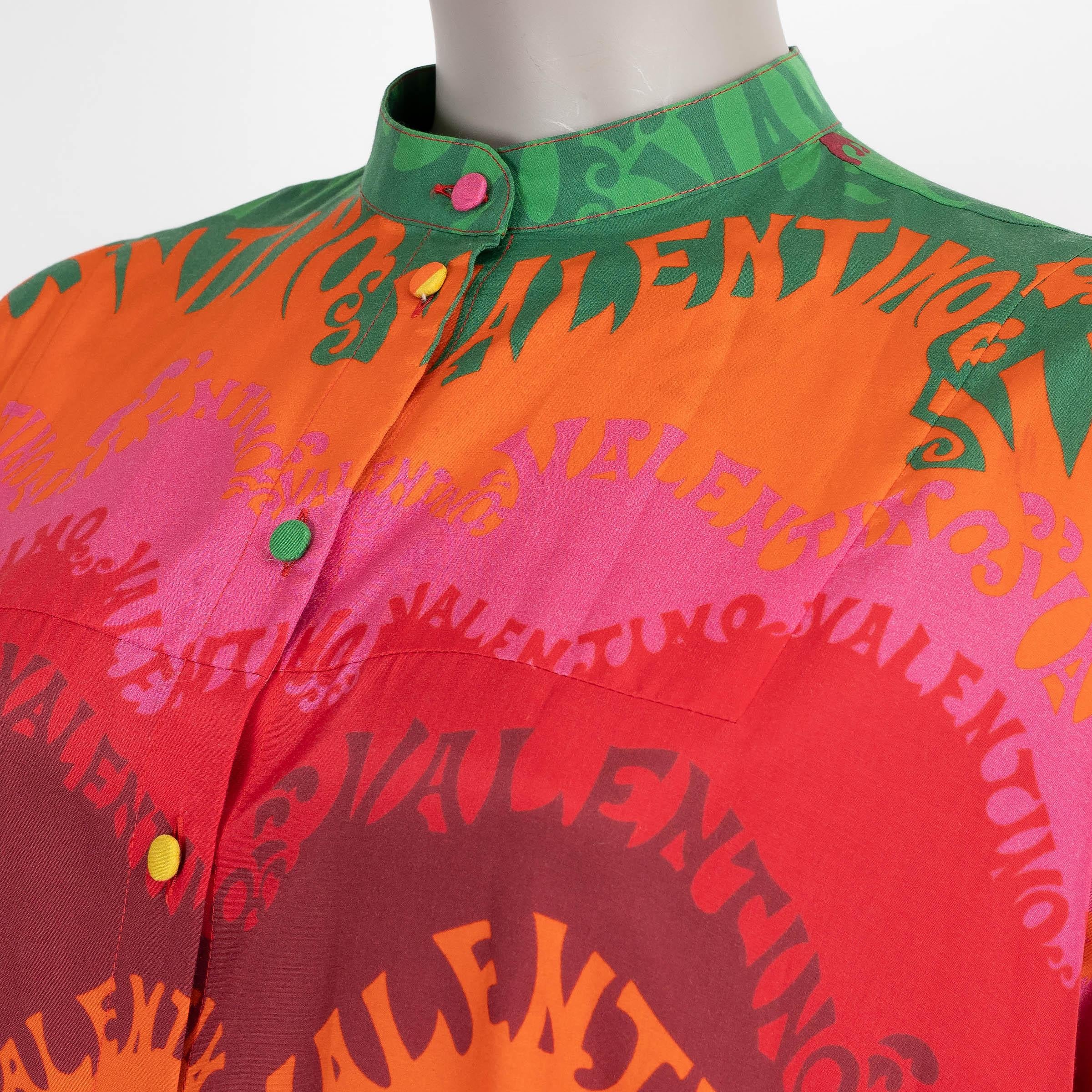 VALENTINO soie et coton multicolore 2022 WAVE LOGO SHIRT Robe XS Excellent état - En vente à Zürich, CH