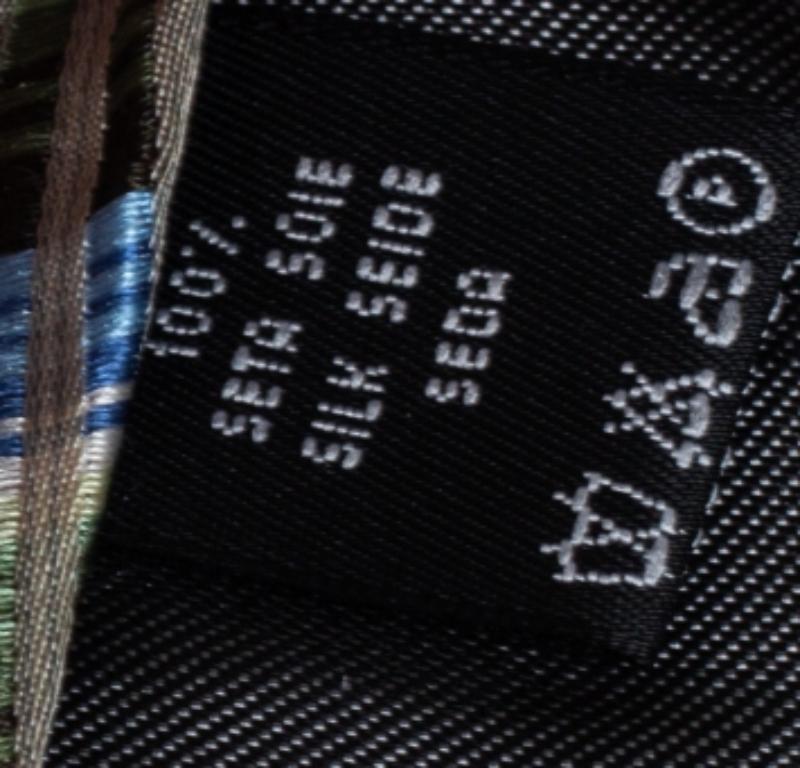 Valentino Multicolor Striped Jacquard Silk Tie In Good Condition For Sale In Dubai, Al Qouz 2