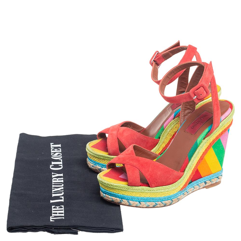 multicolor wedges