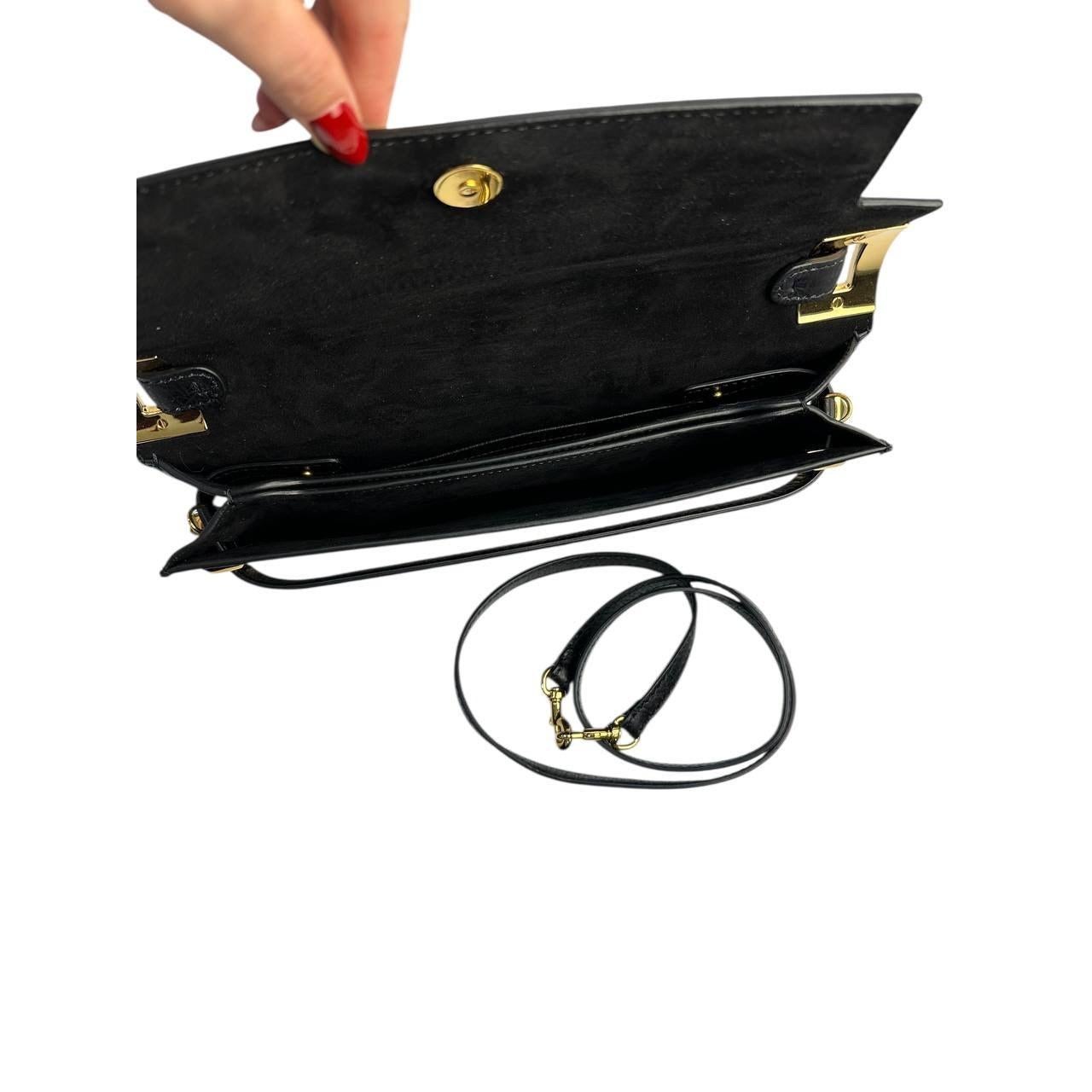 Valentino My Rockstud Schwarze Leder Clutch Tasche im Angebot 3