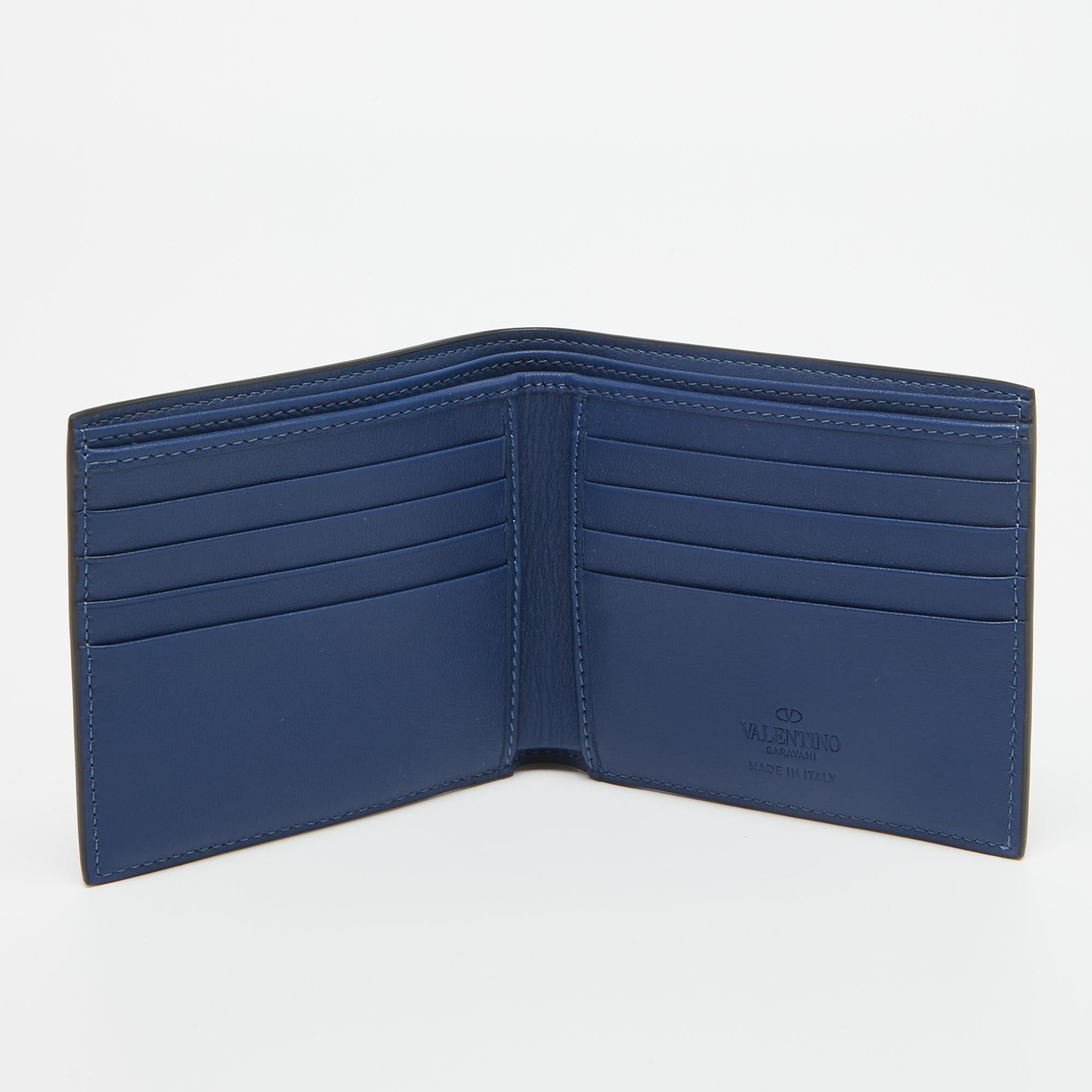Valentino Navy Blue Leather Rockstud Bifold Wallet For Sale 3