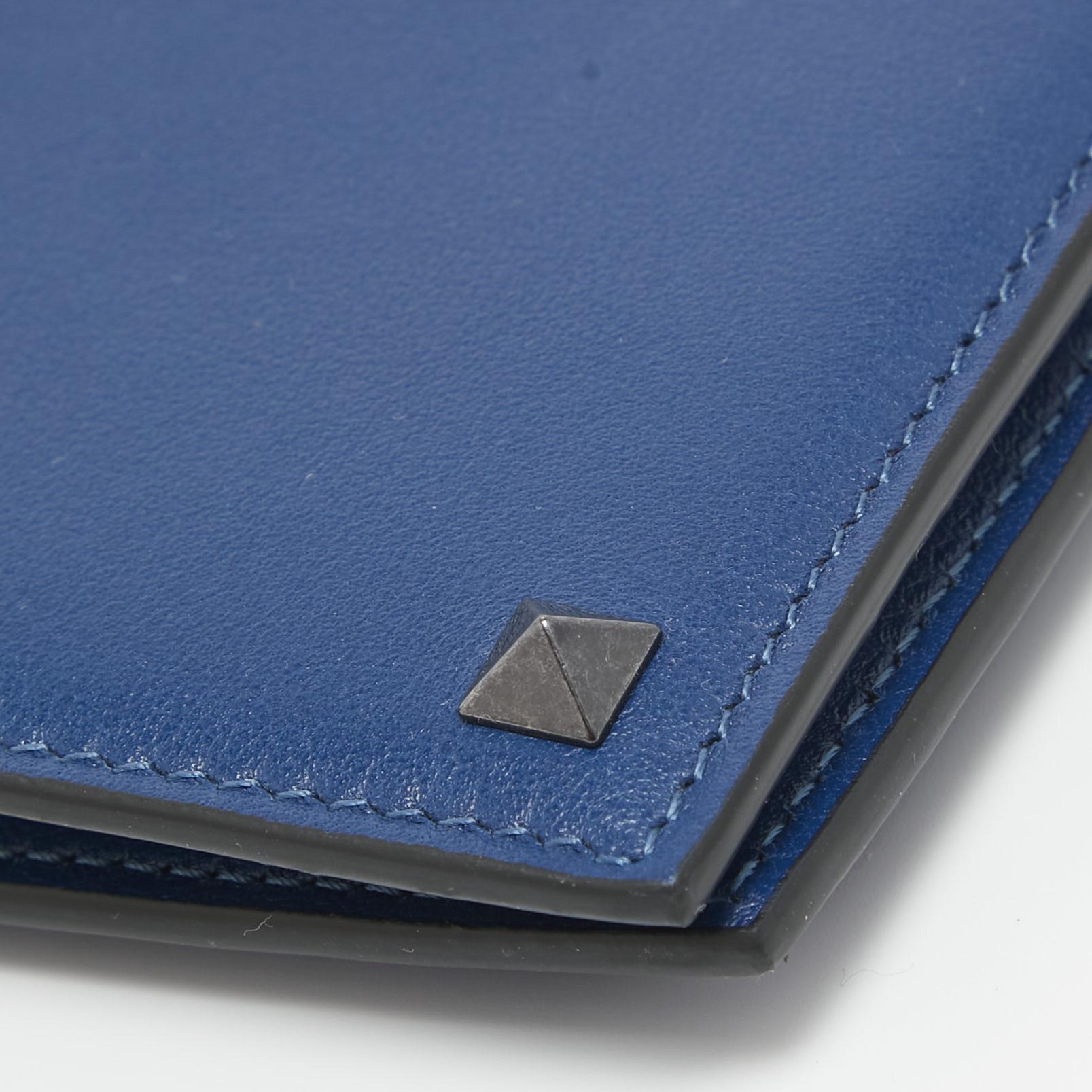 Valentino Marineblaue Bifold-Brieftasche aus Leder mit Nieten und Nieten im Angebot 4