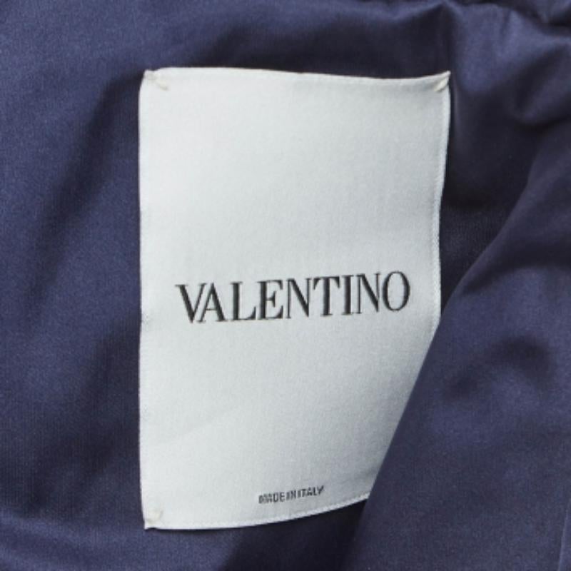 Valentino Giacca con zip in pelliccia di rosa e blu scuro Up&Up In condizioni buone in vendita a Dubai, Al Qouz 2