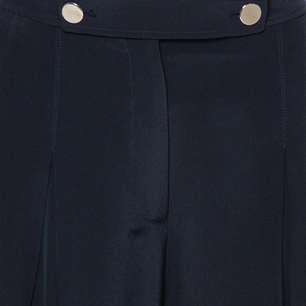 Valentino Pantalon palazzo plissé en soie bleu marine S Bon état - En vente à Dubai, Al Qouz 2