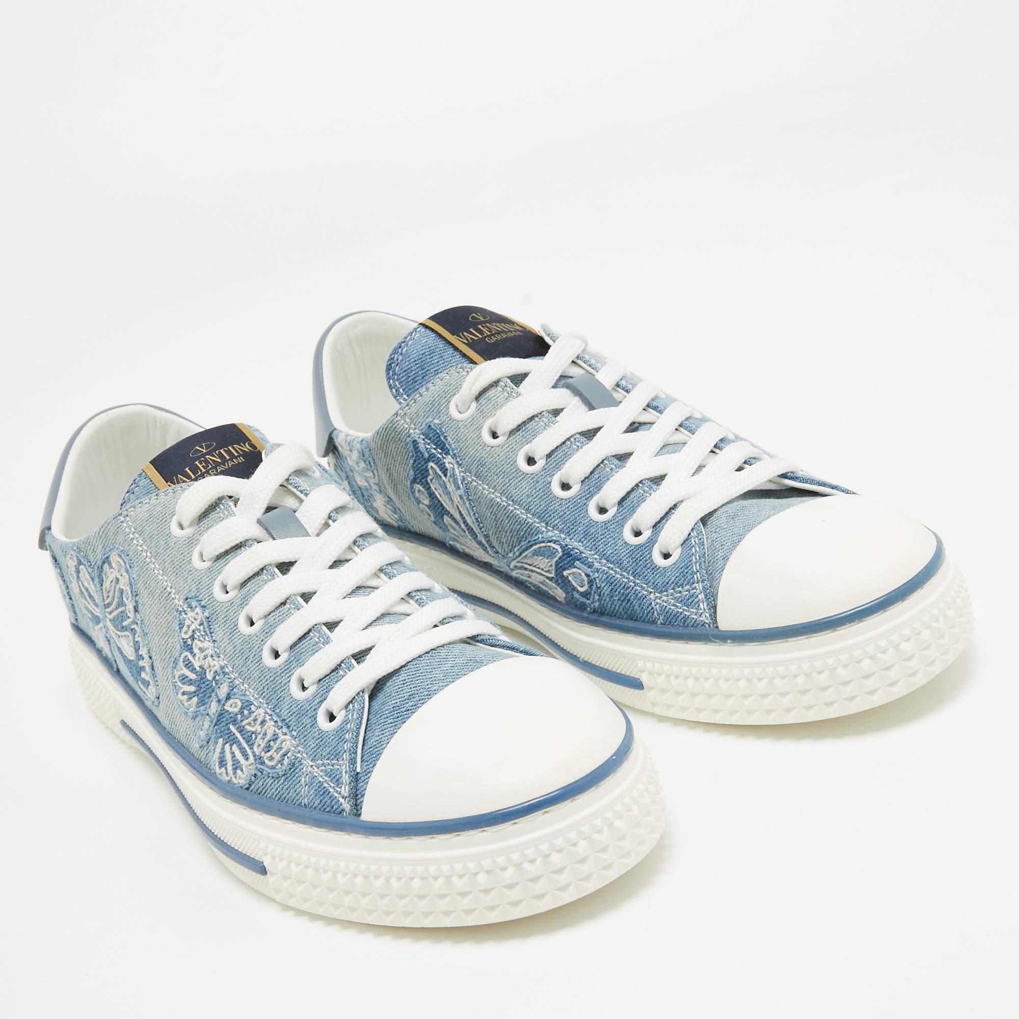 Valentino Navy Blue/White Denim and Leather Butterfly Low Top Sneakers Size 40 For Sale 1