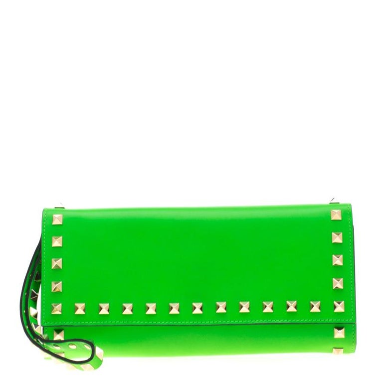 Valentino Neon Green Leather Rockstud Trifold Wallet For Sale at ...