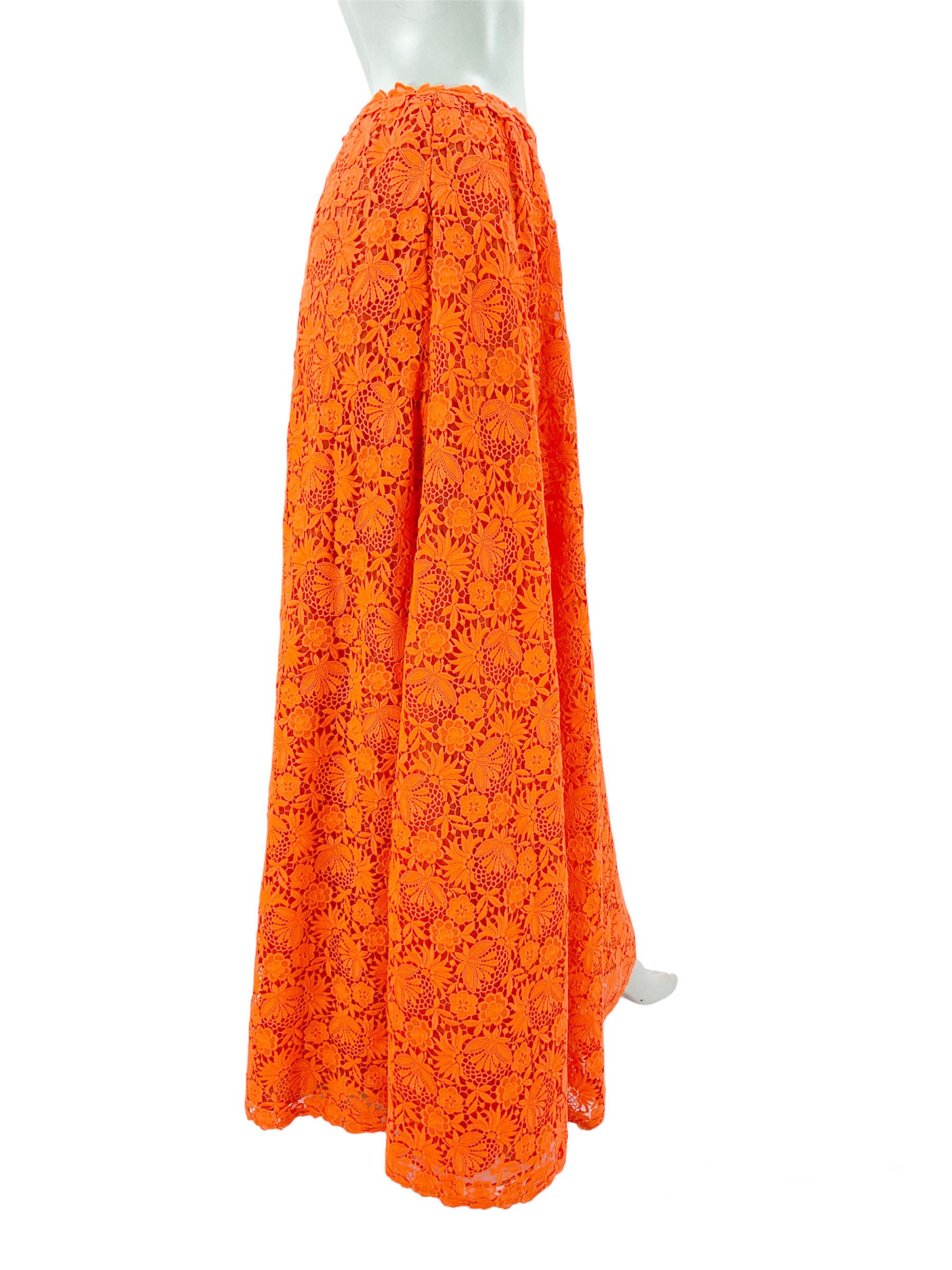Valentino Lace Maxi Skirt
Italian size - 40
Neon orange color, Floral lace, Side pockets, Double lined - in organza and silk, A-line style.
Measurements: Length - 41 inch, Waist - 27.5