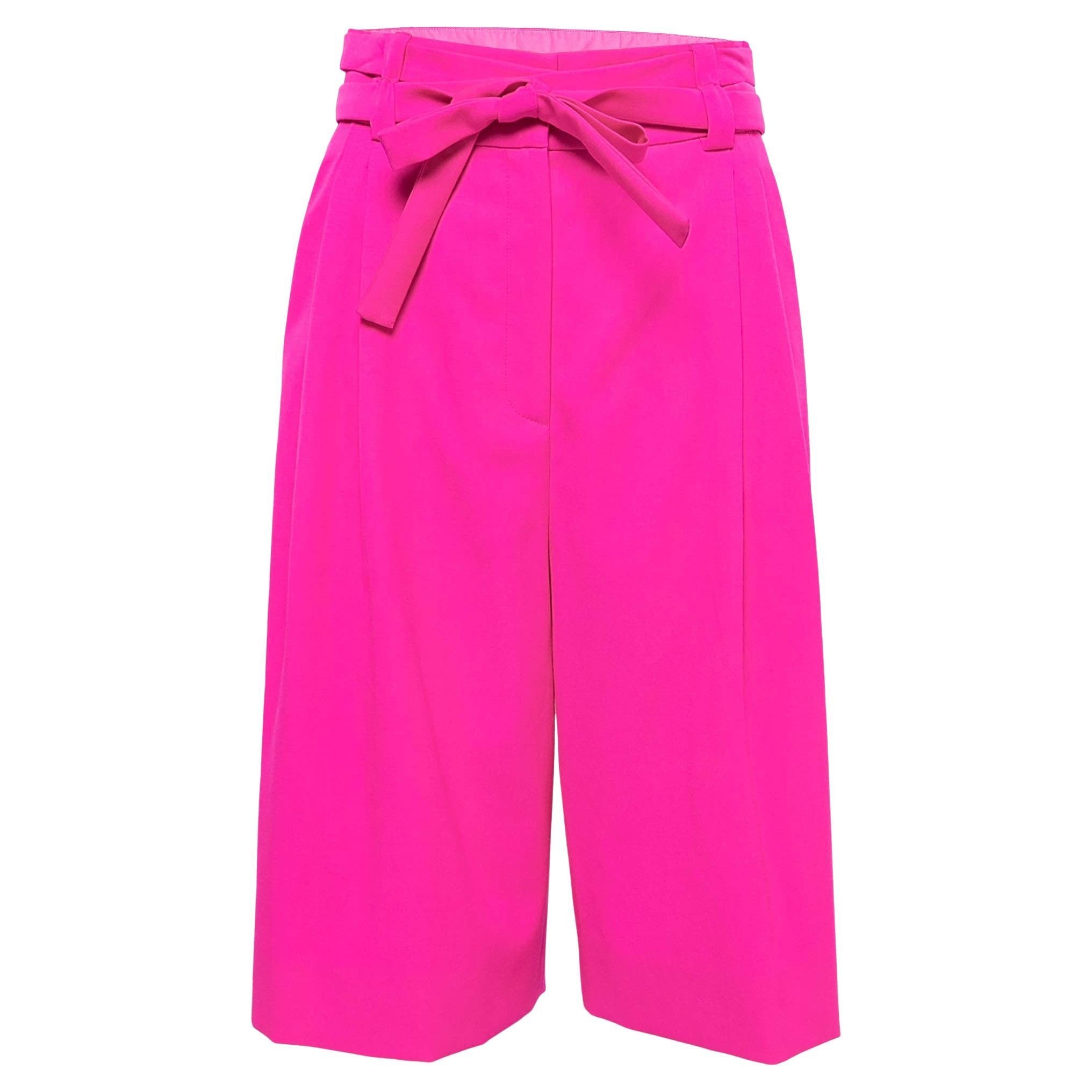 Valentino Neon Pink Wool Pleated Knee-Length Shorts S For Sale