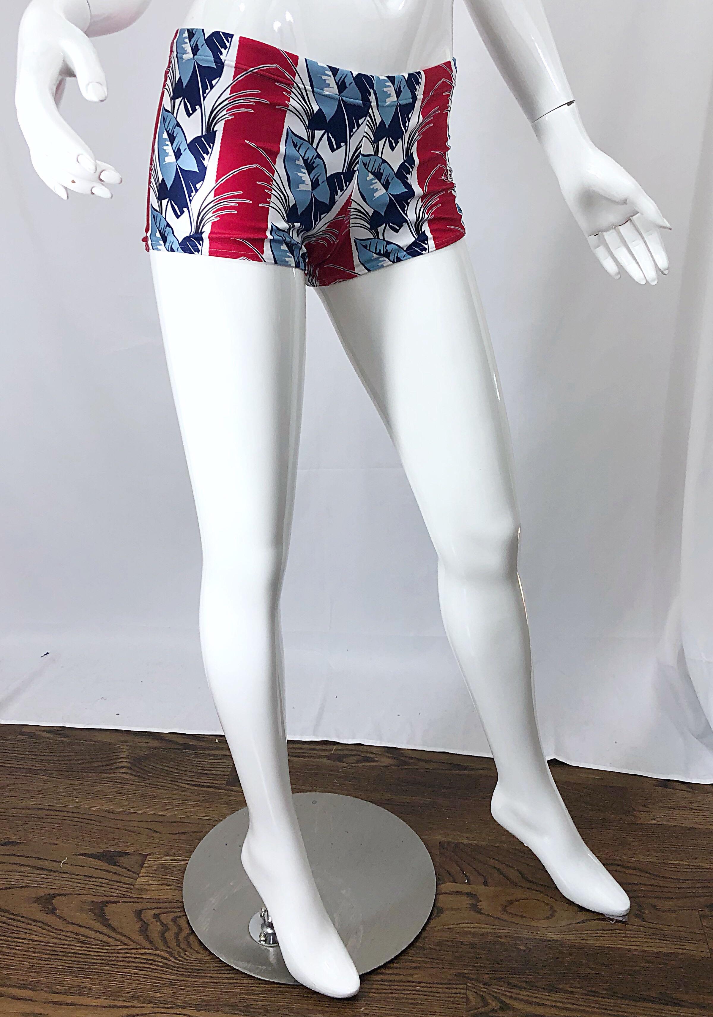 Valentino New 2000s Women's Red, White and Blue Boy Shorts Swimsuit Bottoms For Sale 7