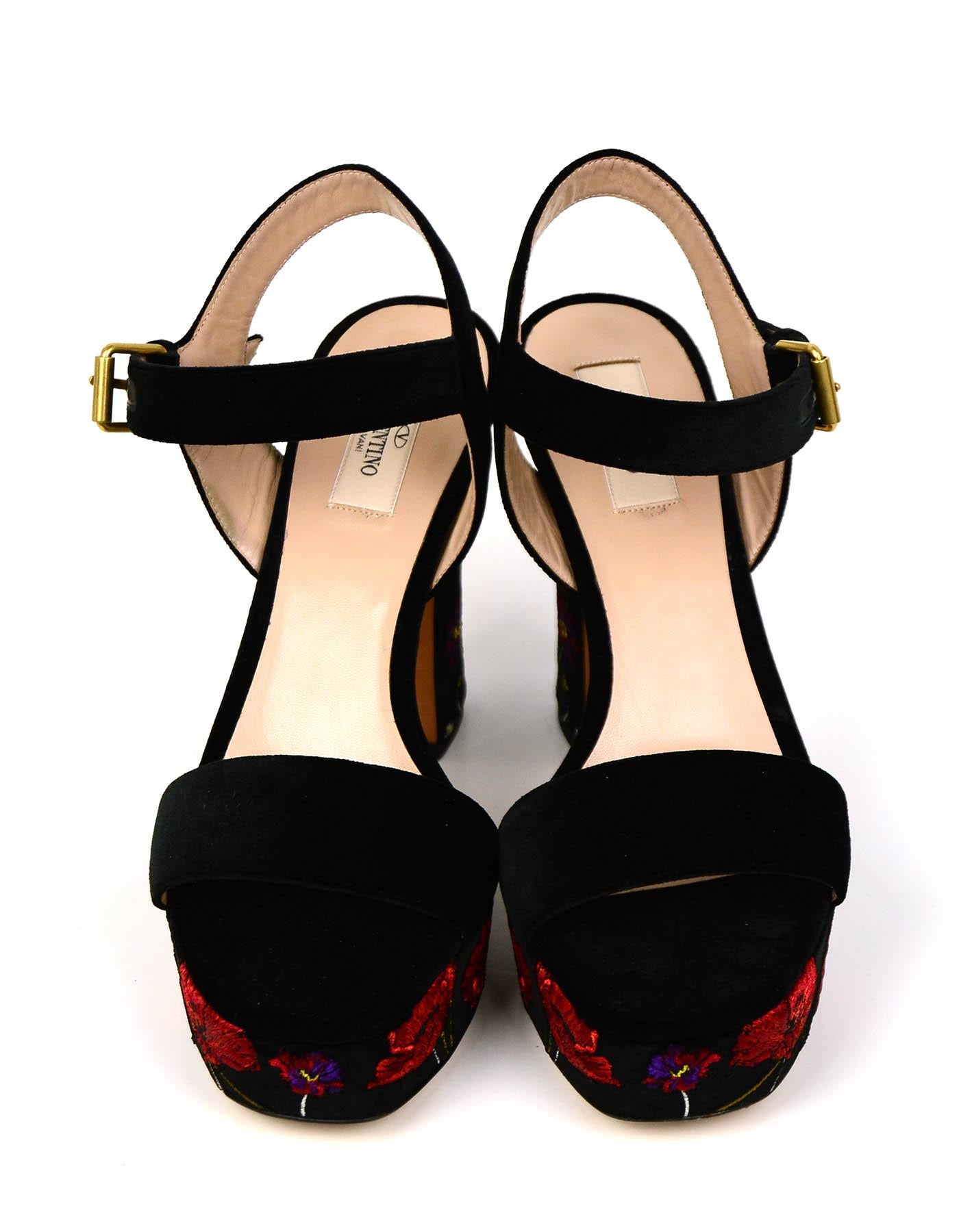 Valentino Garavani NEW Black Velvet Floral Embroidered Ankle Strap Sandals Sz 39.5

**Box and dustbag not included**

Made In: Italy
Color: Black, red
Hardware:Goldtone
Materials: Velvet
Closure/Opening: Buckle
Overall Condition: Excellent,