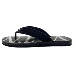 Valentino NEW Men's Black/White VLTN Flip Flop Sandals sz 43