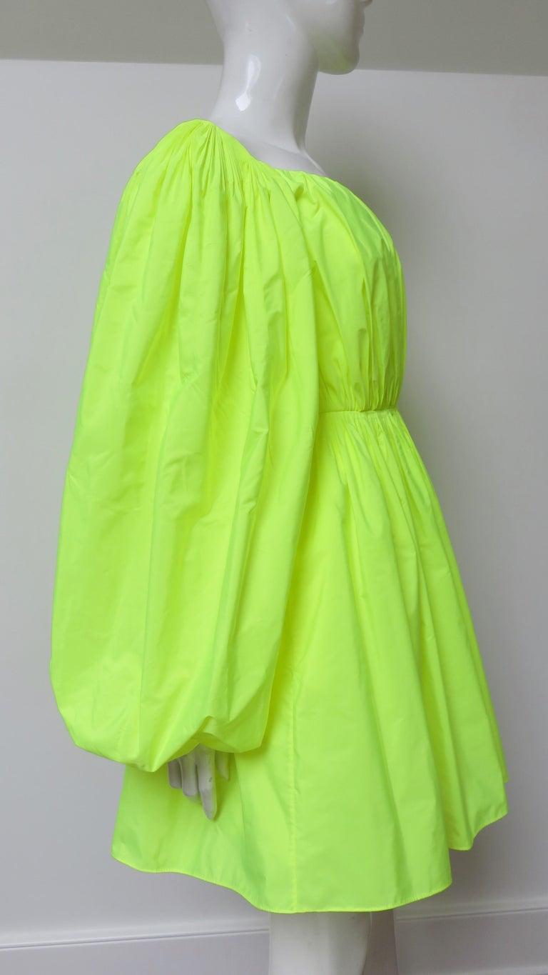 Valentino Puff-Sleeve Shoulder Dress, Green, Women's, 2