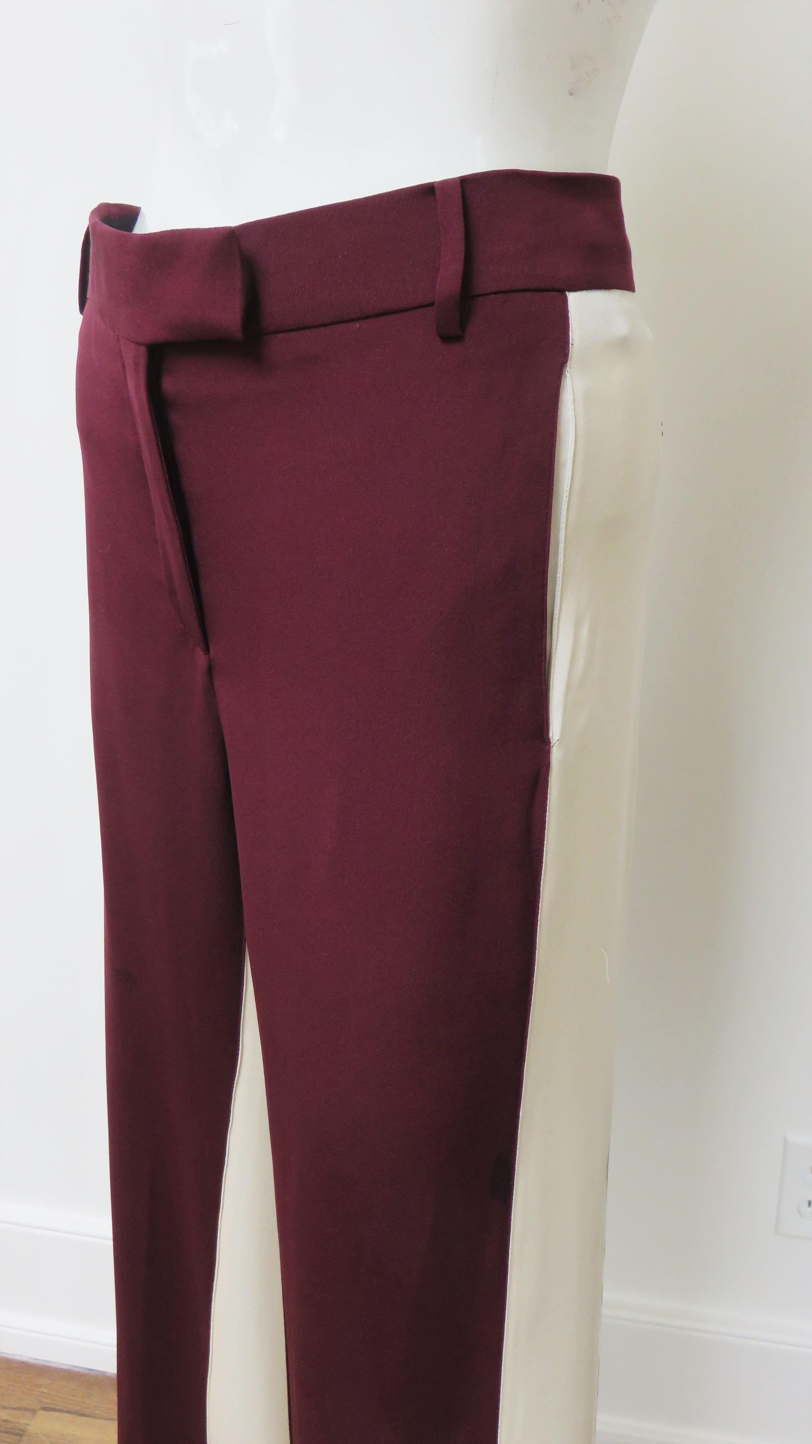 Valentino - Pantalon bloc de couleur en soie, état neuf en vente 1