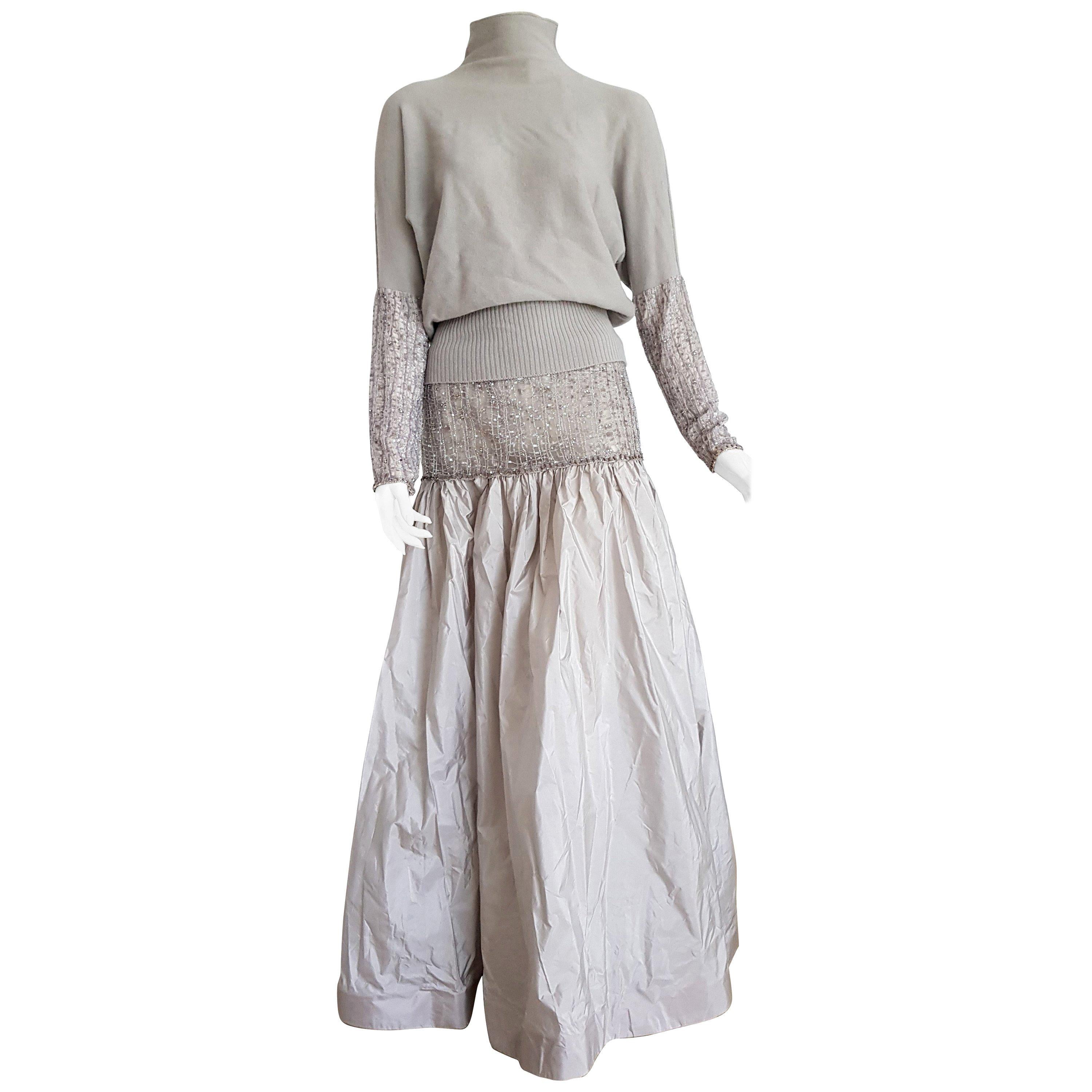 VALENTINO "New" Top Sweater Skirt Swarovsky Beads Cashmere Silk Dress - Unworn For Sale