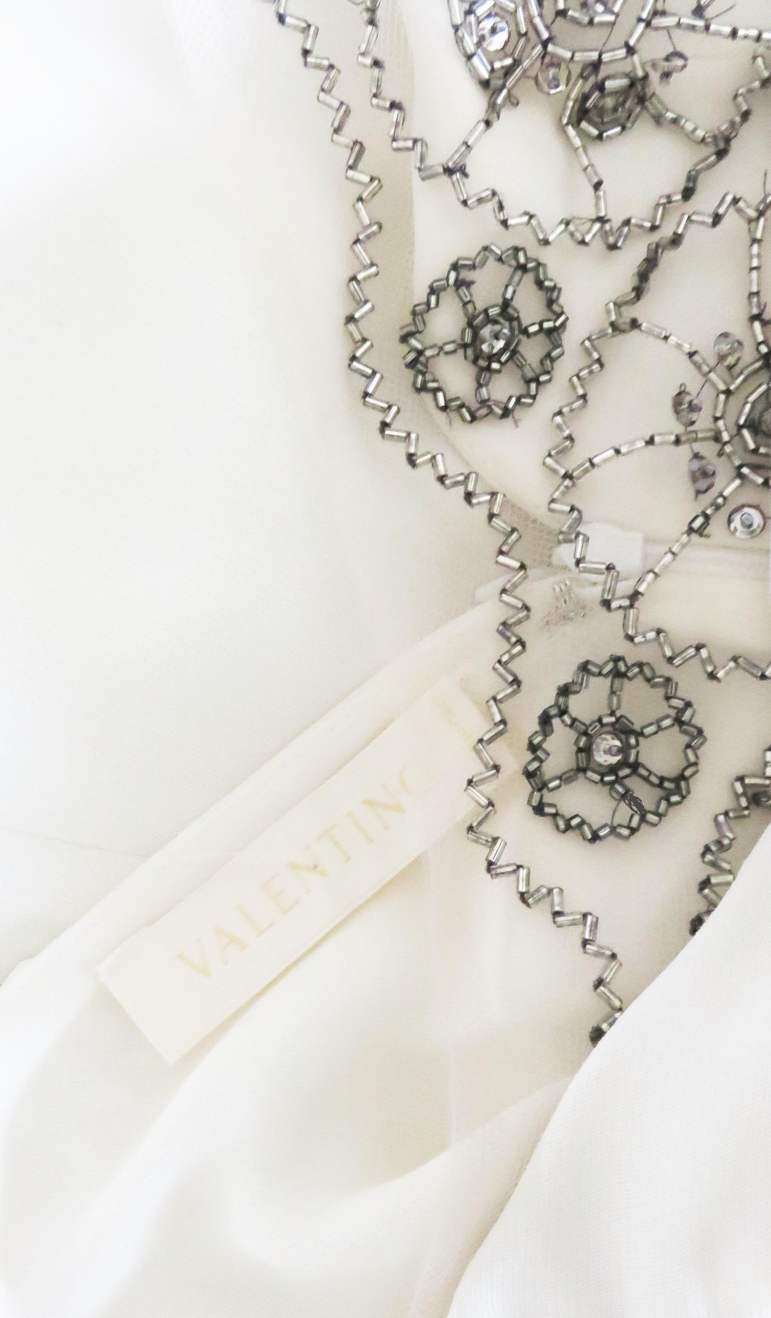 Valentino Nuevo Vestido de Seda Recortado en venta 9