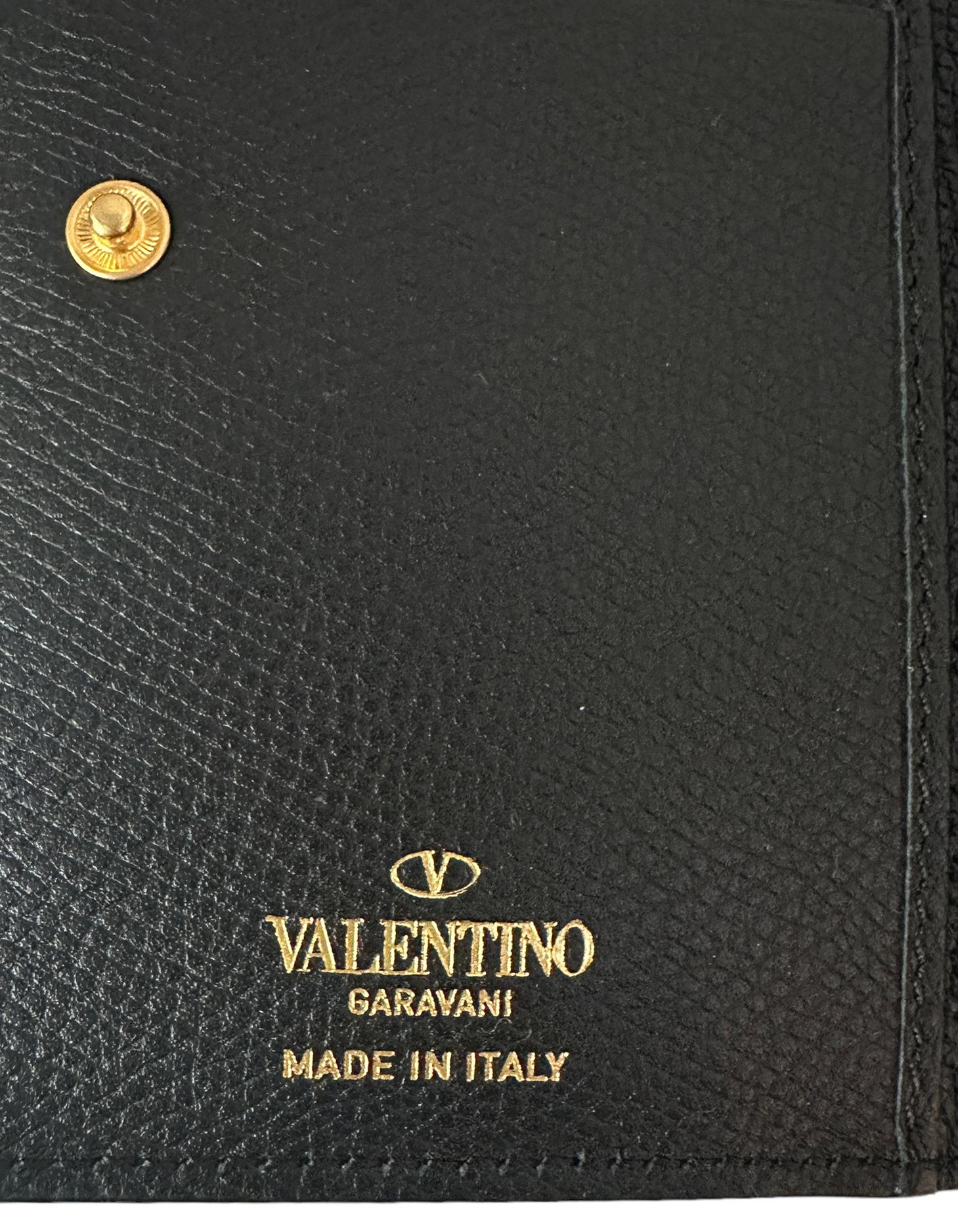 Valentino NEW Vlogo Black Signature Grainy Calfskin Cardholder Wallet For Sale 4