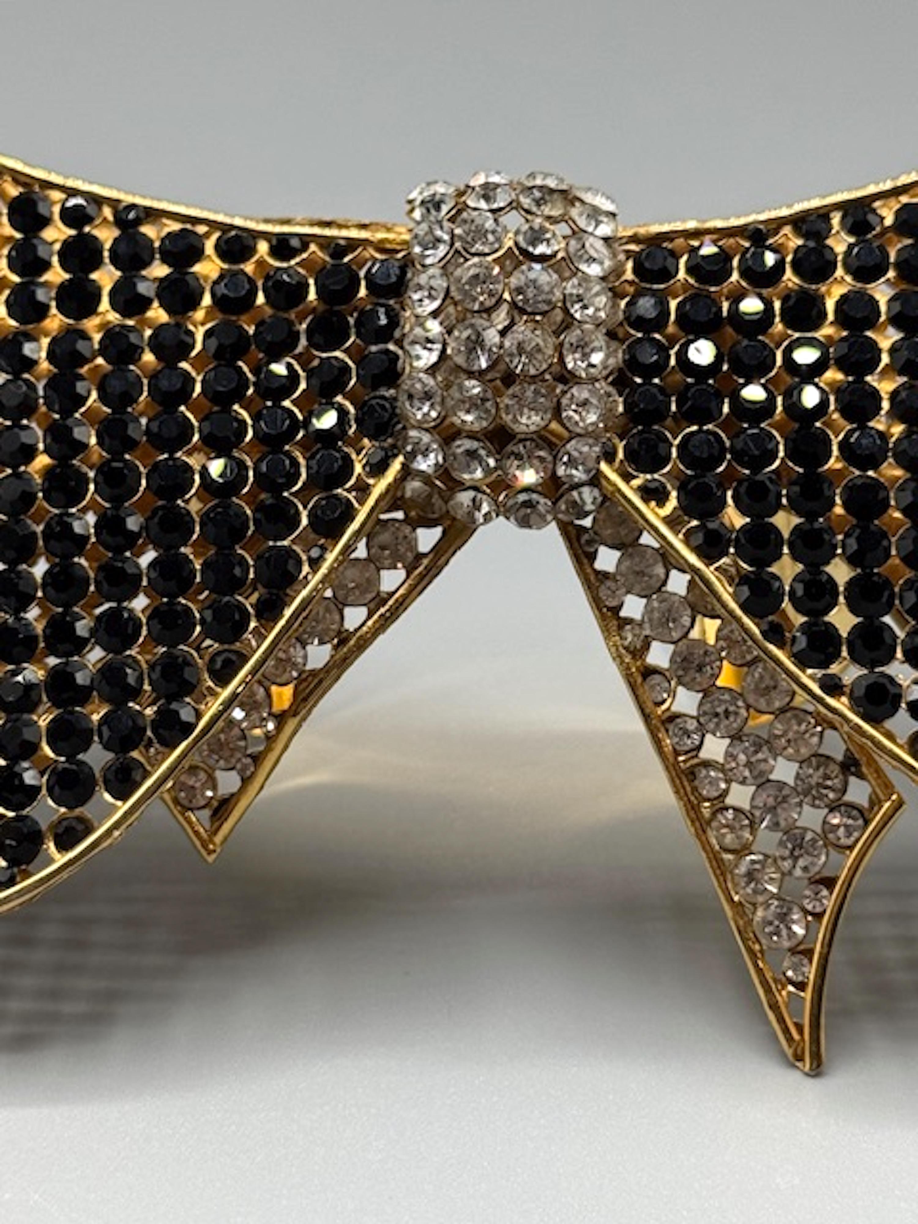 Valentino Night 1980s Bracciale grande con fiocco in oro, nero e strass trasparenti 4