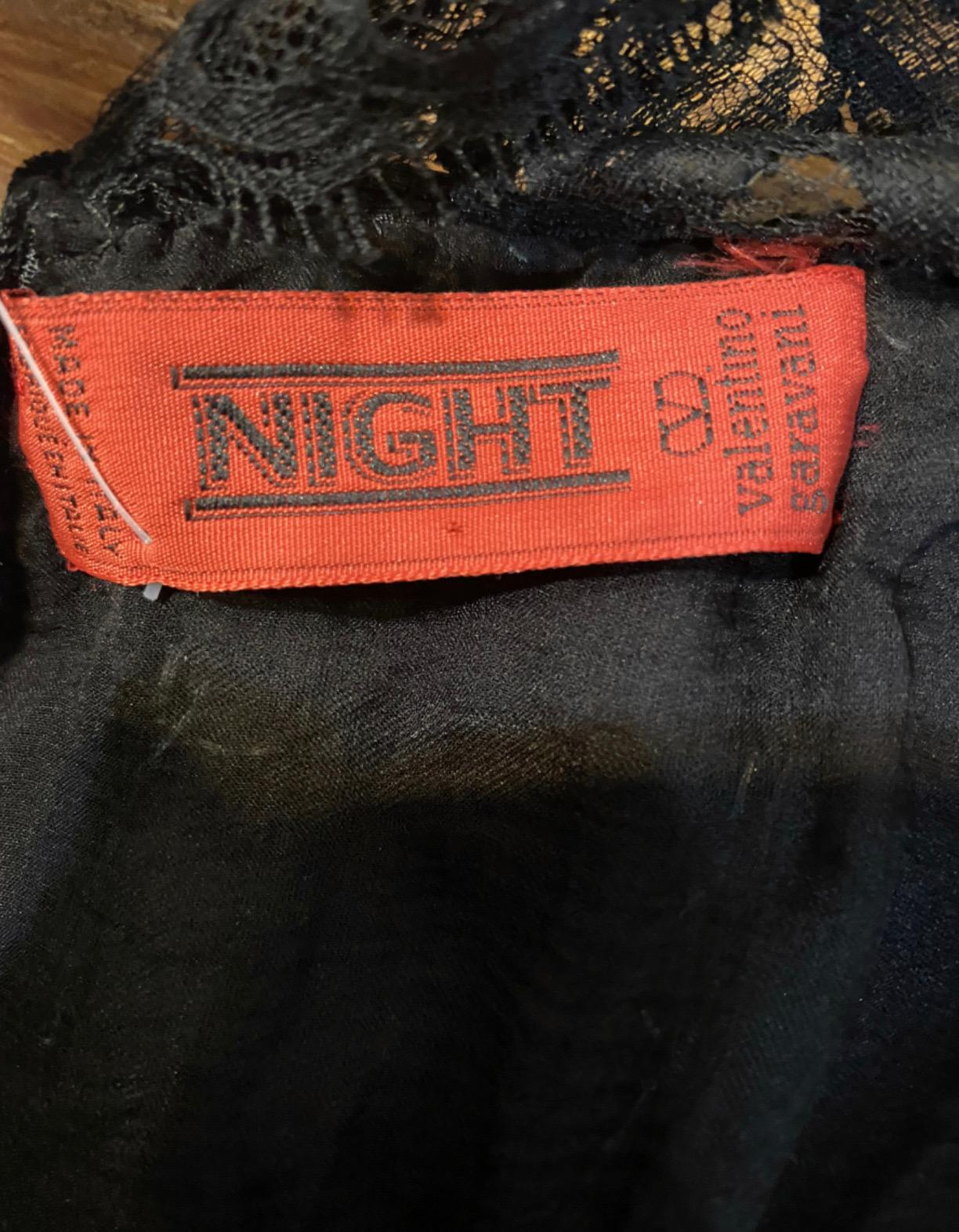 Valentino Night Robe noire en dentelle, velours et soie en vente 2