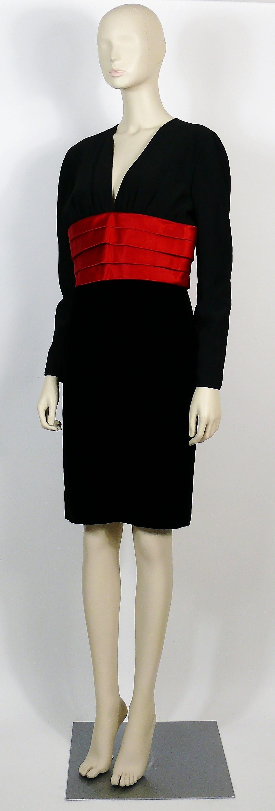 Valentino Night Vintage Black and Red Cocktail Dress In Good Condition For Sale In Nice, FR