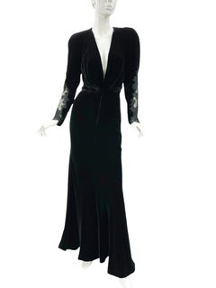 Valentino Night - Abito da sera in velluto nero e pizzo, anni '80-'90 circa - US 6