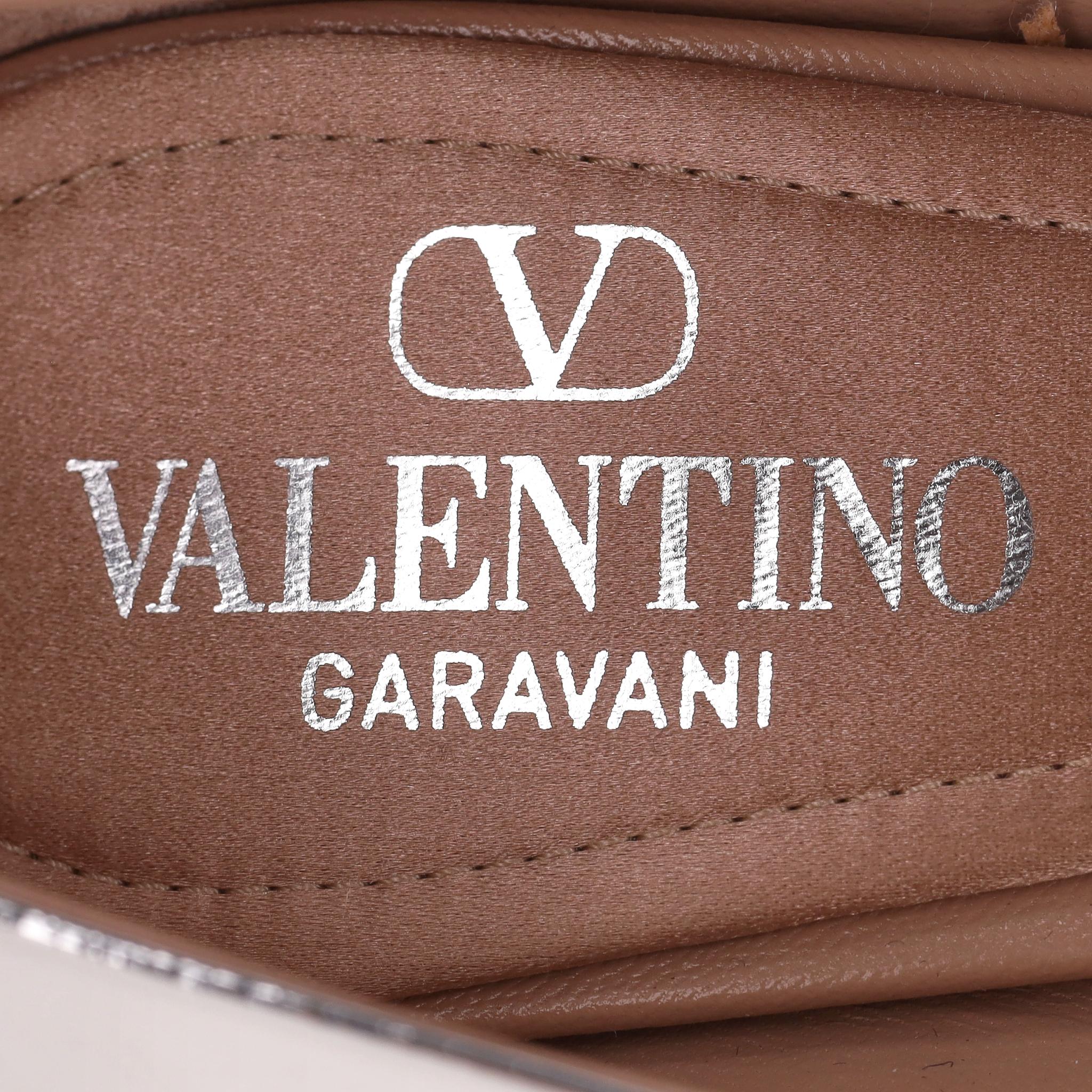 Valentino - Escarpins en cuir miroité Nite-Out en vente 3