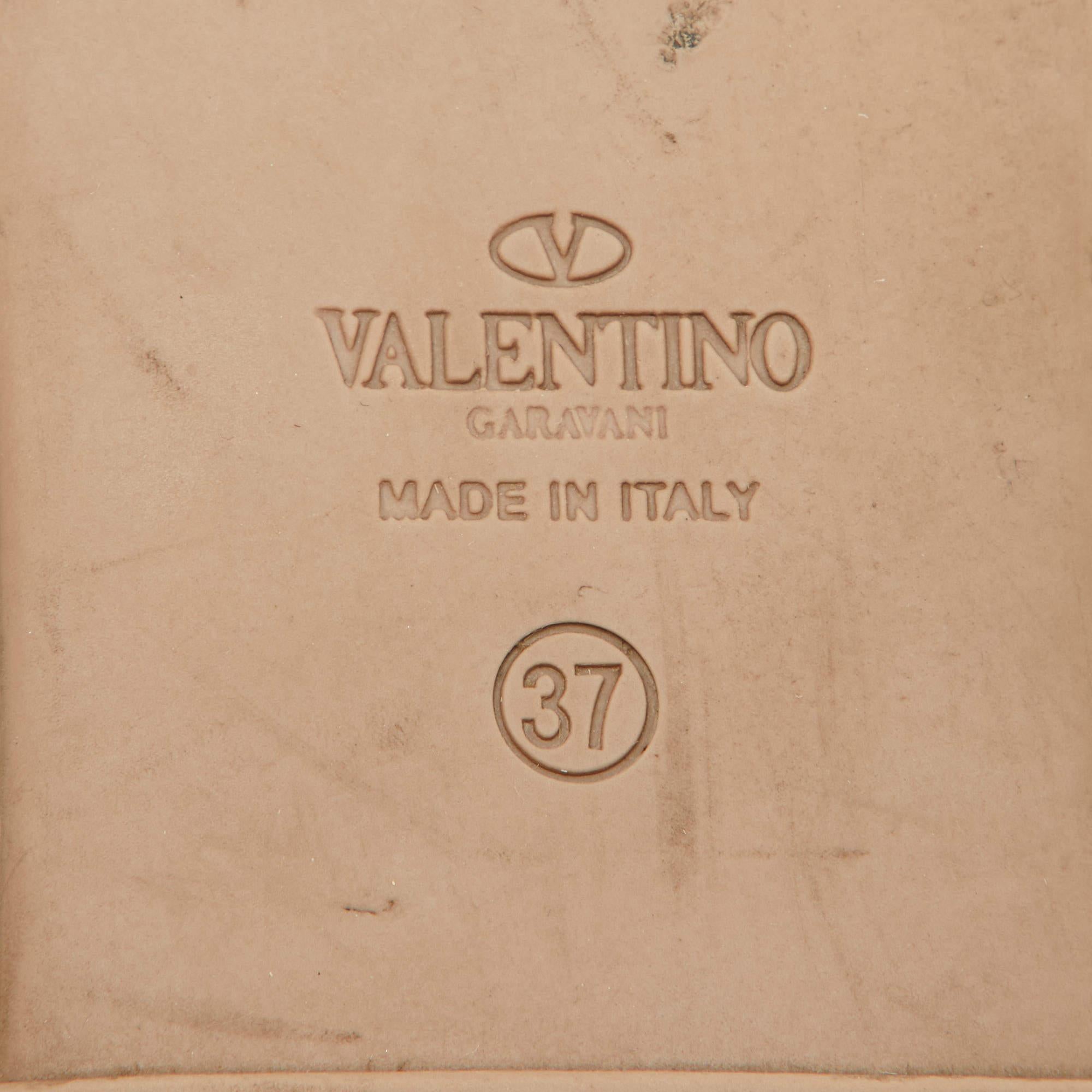 Valentino Off White Lace Espadrille Flats Size 37 In Good Condition In Dubai, Al Qouz 2