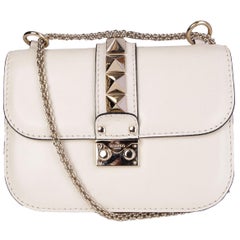 VALENTINO sac à bandoulière en cuir blanc cassé ROCKSTUD GLAM LOCK SMALL