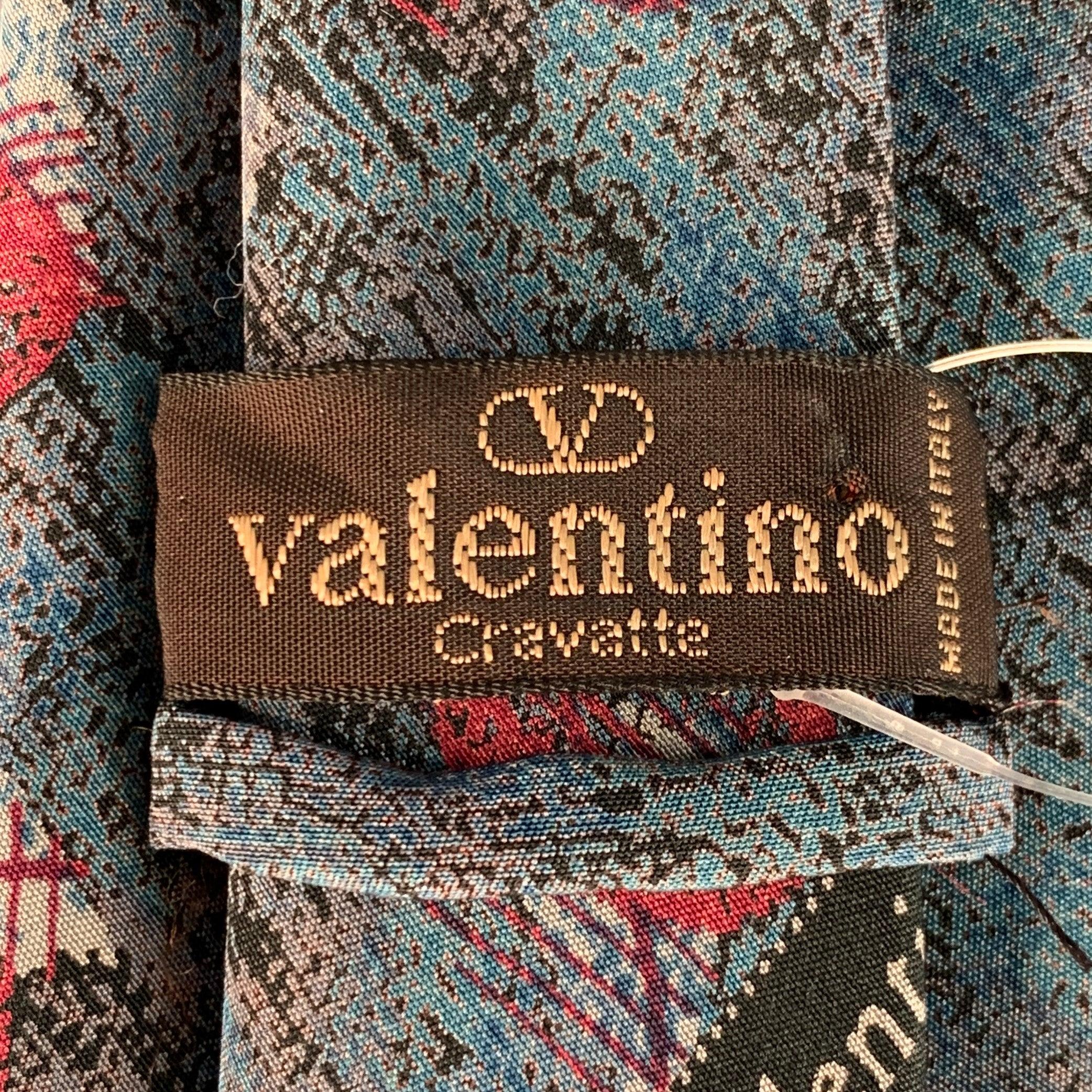 Grigio Valentino Cravatta in seta astratta blu rossa taglia unica in vendita
