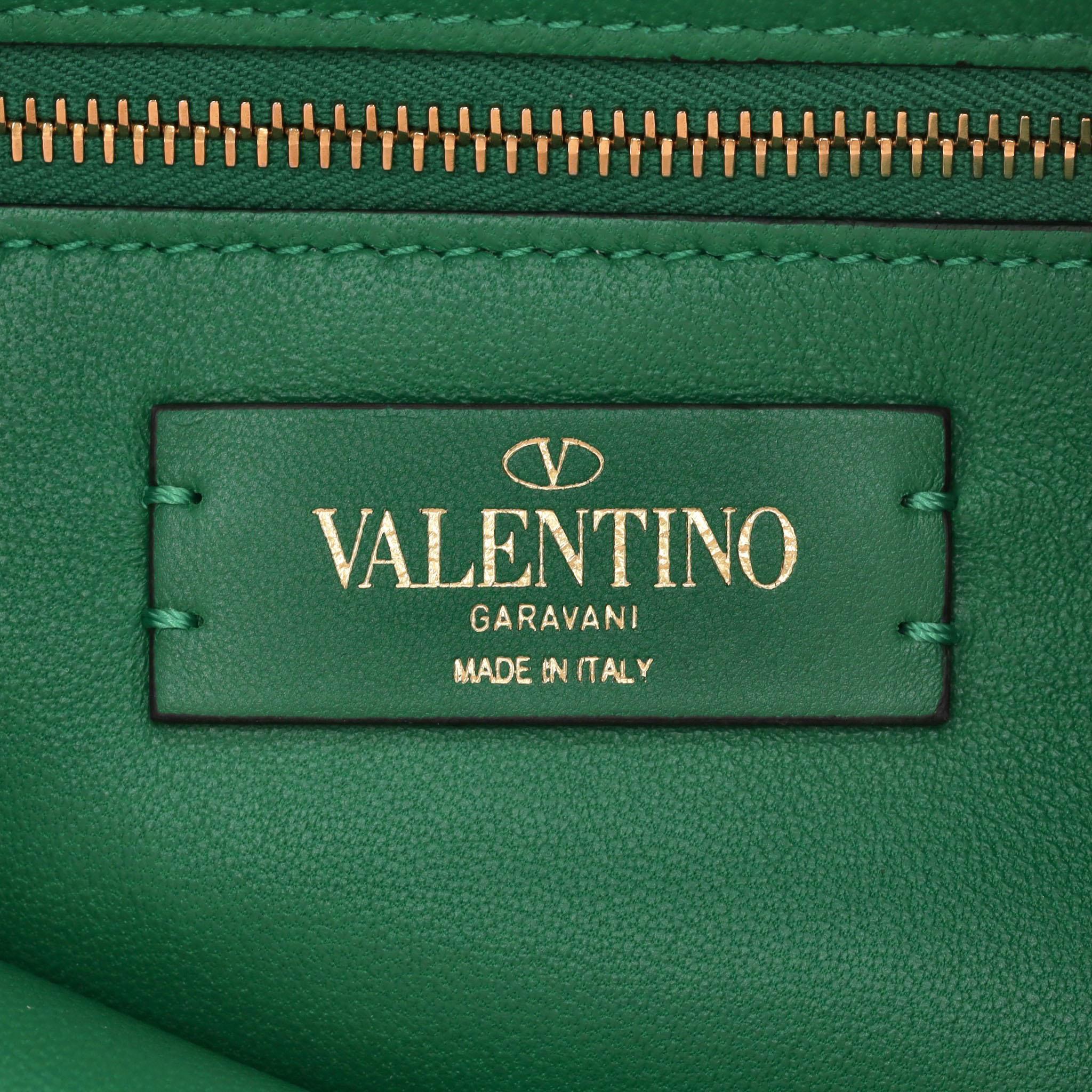 Valentino One Stud Leather Clutch Bag For Sale 2