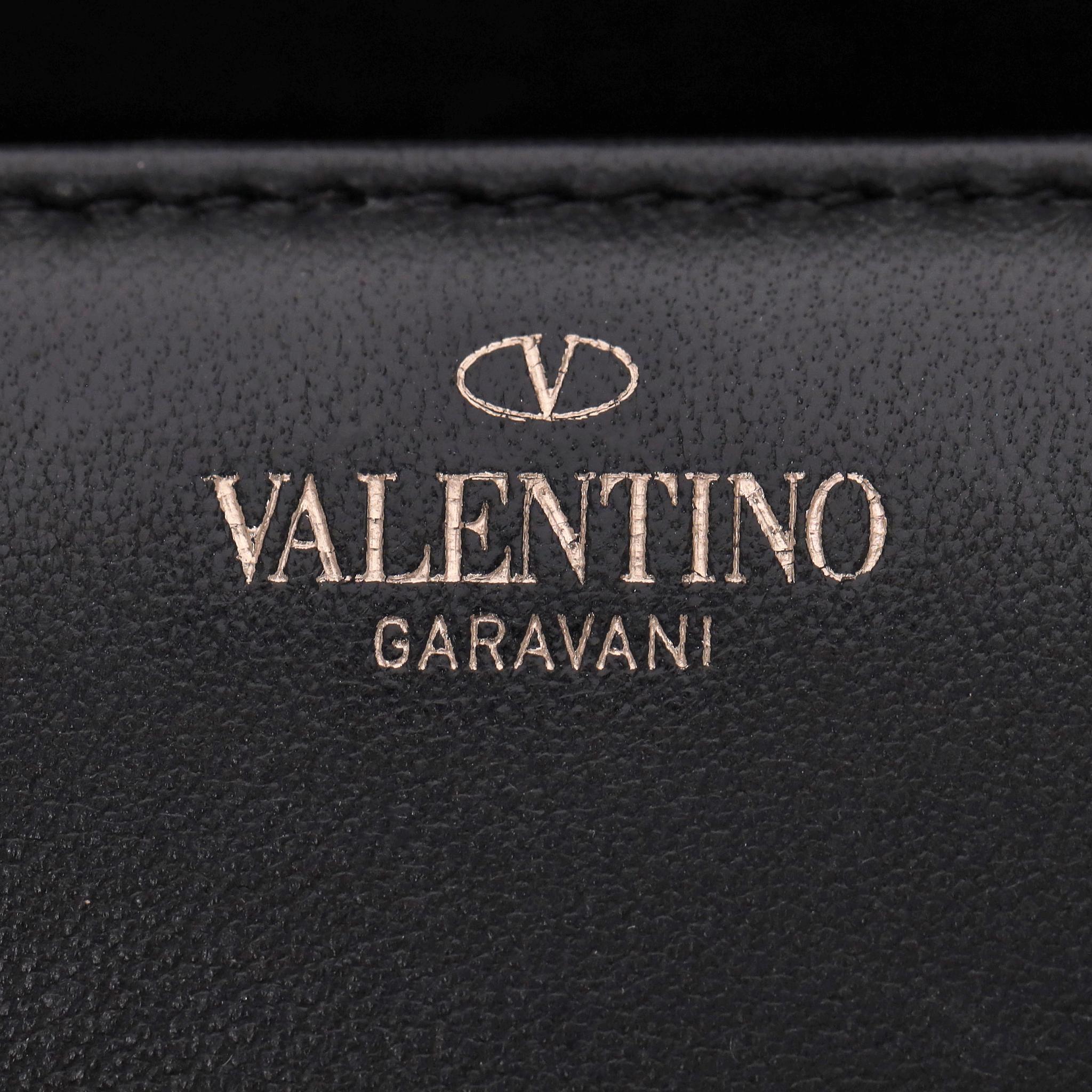 Borsa a tracolla/crossbody in pelle trapuntata Valentino One Stud in vendita 3