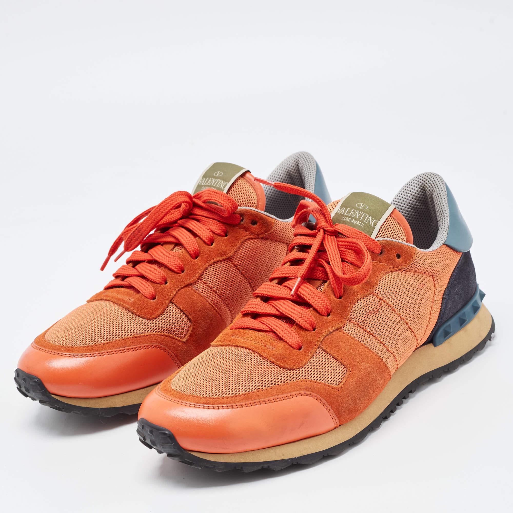 Valentino Orange Leather and Mesh Rockrunner Sneakers Size 41 In Good Condition For Sale In Dubai, Al Qouz 2