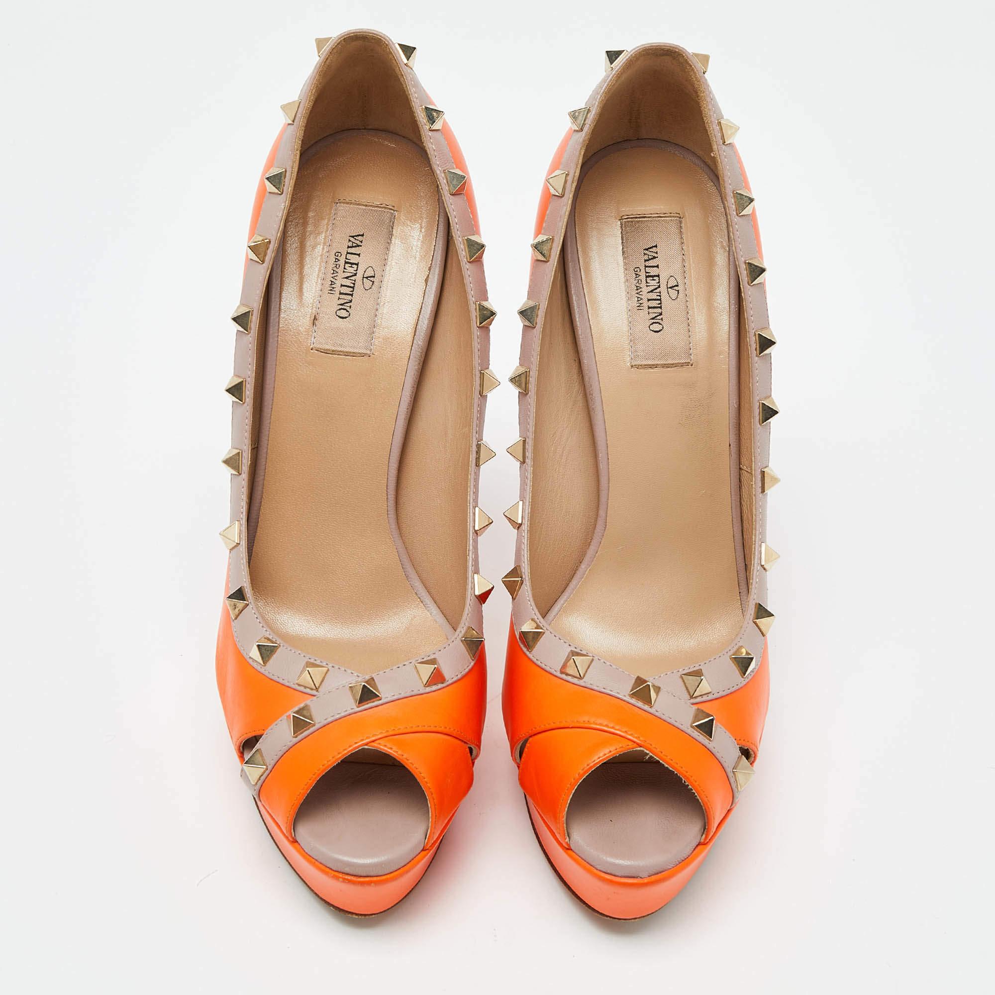 Valentino Orange/Pink Leather Rockstud Platform Peep Toe Pumps Size 41 In Excellent Condition In Dubai, Al Qouz 2
