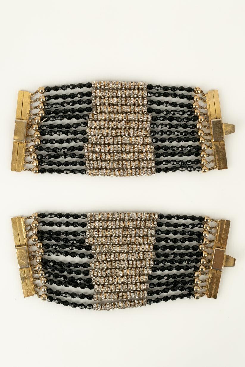 Valentino paire de bracelets haute couture en perles noires Excellent état - En vente à SAINT-OUEN-SUR-SEINE, FR