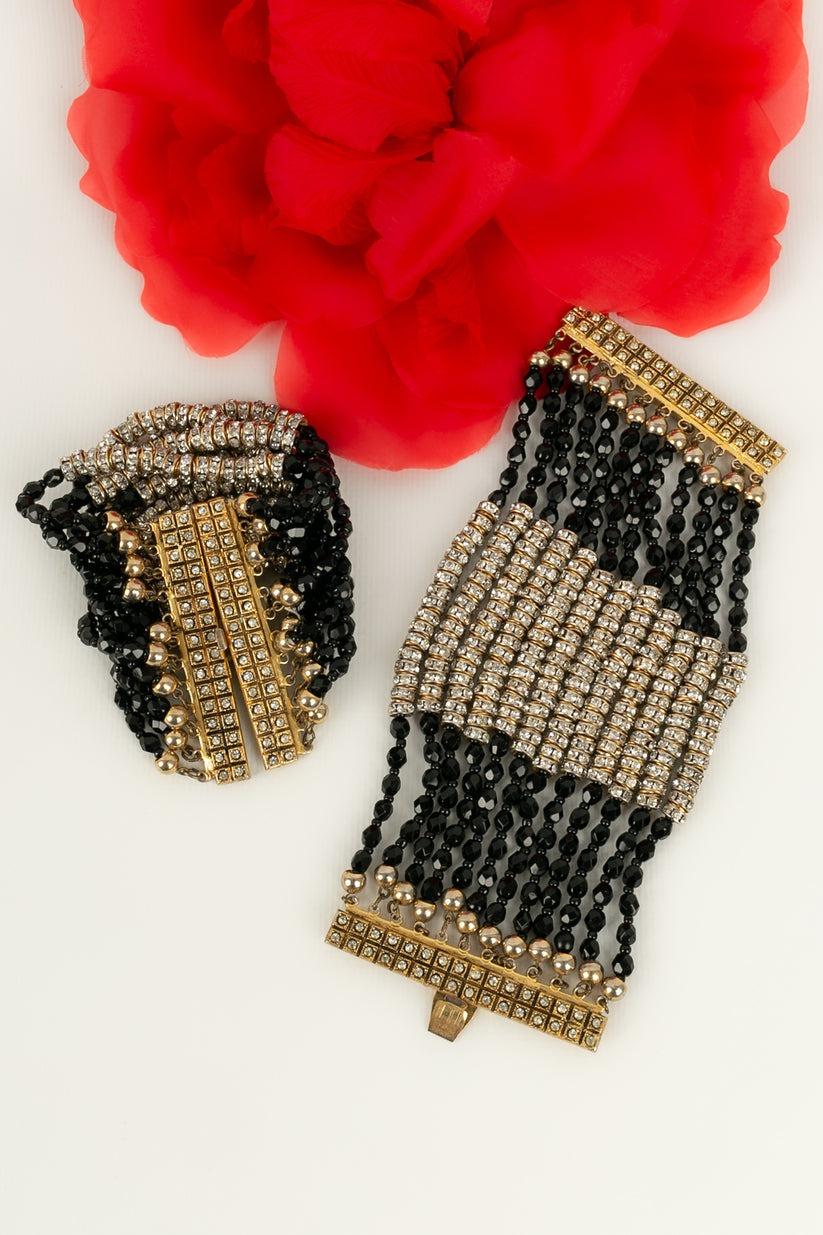 Valentino paire de bracelets haute couture en perles noires en vente 5