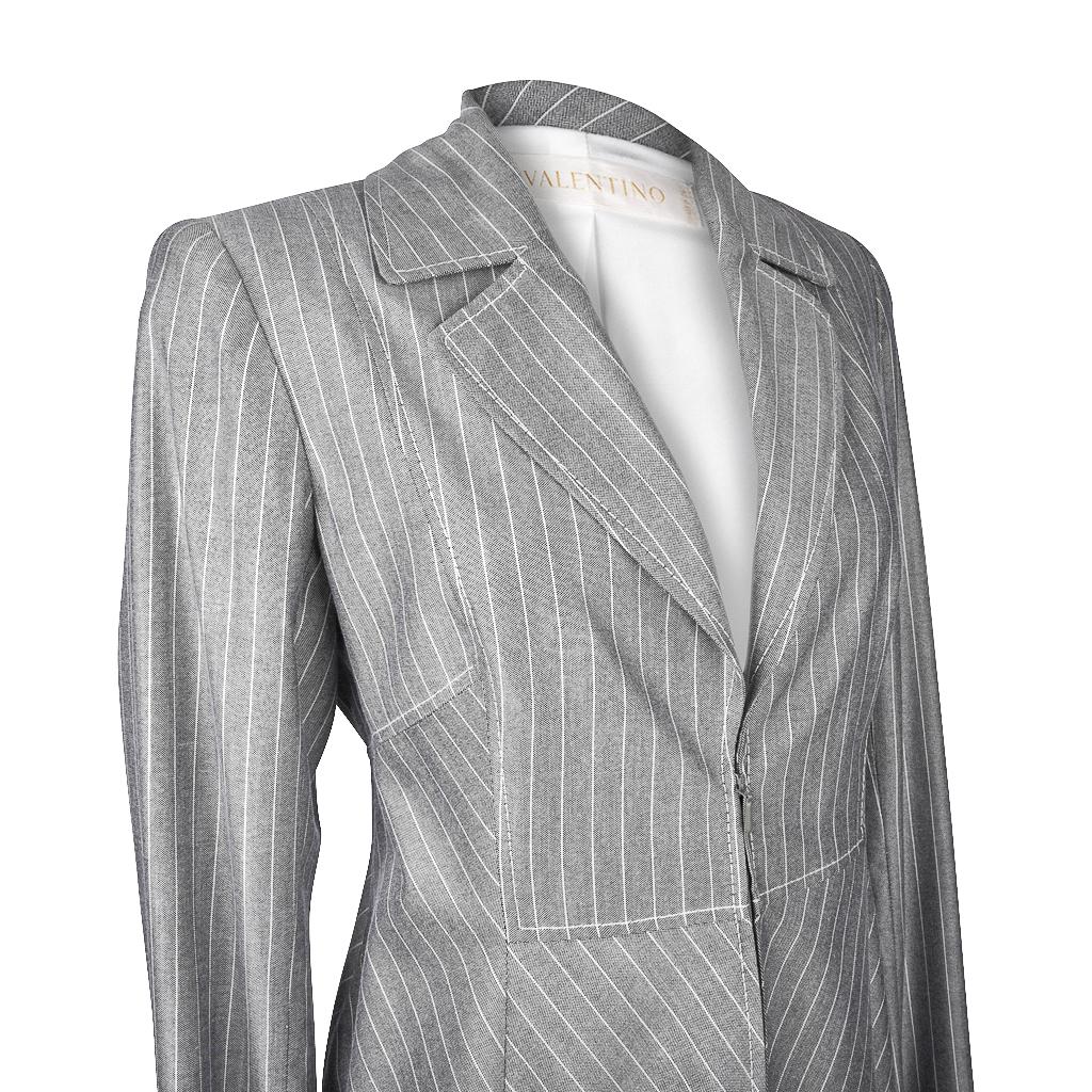 Valentino Pant Suit Gray / White Pinstripe Year Round Fabric 42 / 8 In Excellent Condition In Miami, FL