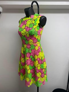 Valentino par Pierpaolo Piccioli Neon Floral Lace Cocktail Dress – Size IT 40