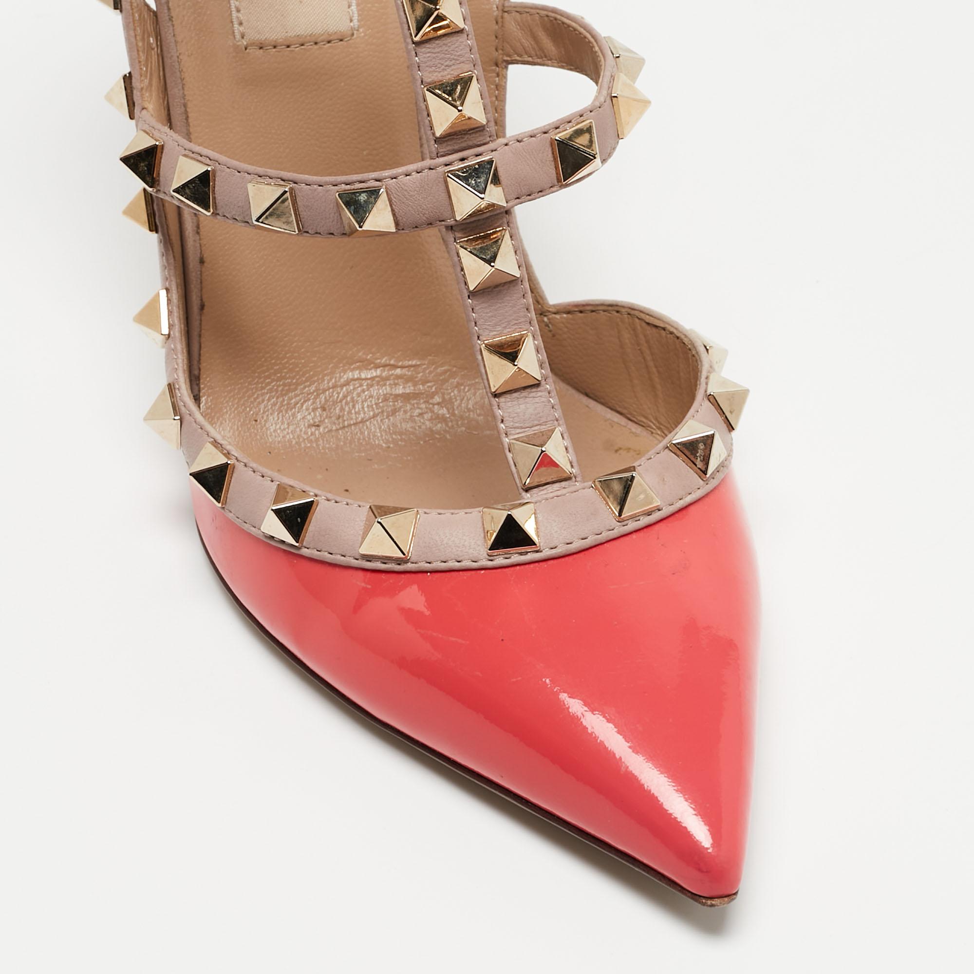 Valentino Pink/Beige Patent and Leather Rockstud Pumps Size 36 For Sale 4