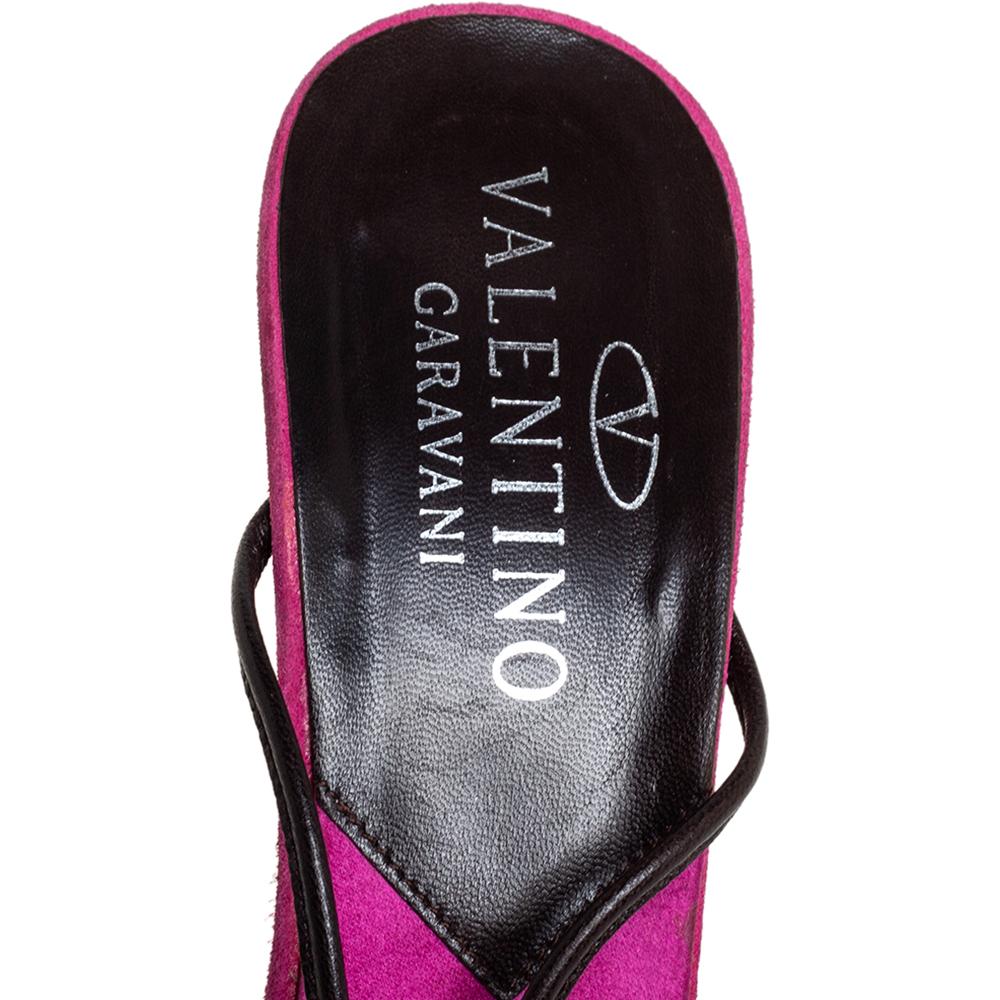 Valentino Rosa/Braun Wildleder und Leder Keil-Sandalen zum Wickeln an den Knöcheln Größe 39 im Angebot 1