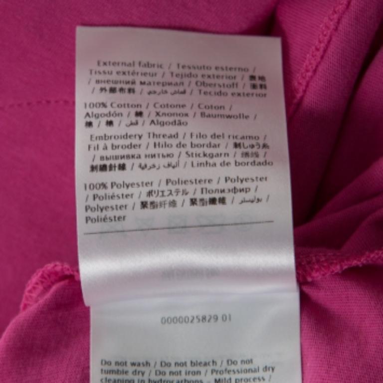 Valentino Pink Cotton Heart Applique T Shirt S im Zustand „Gut“ im Angebot in Dubai, Al Qouz 2