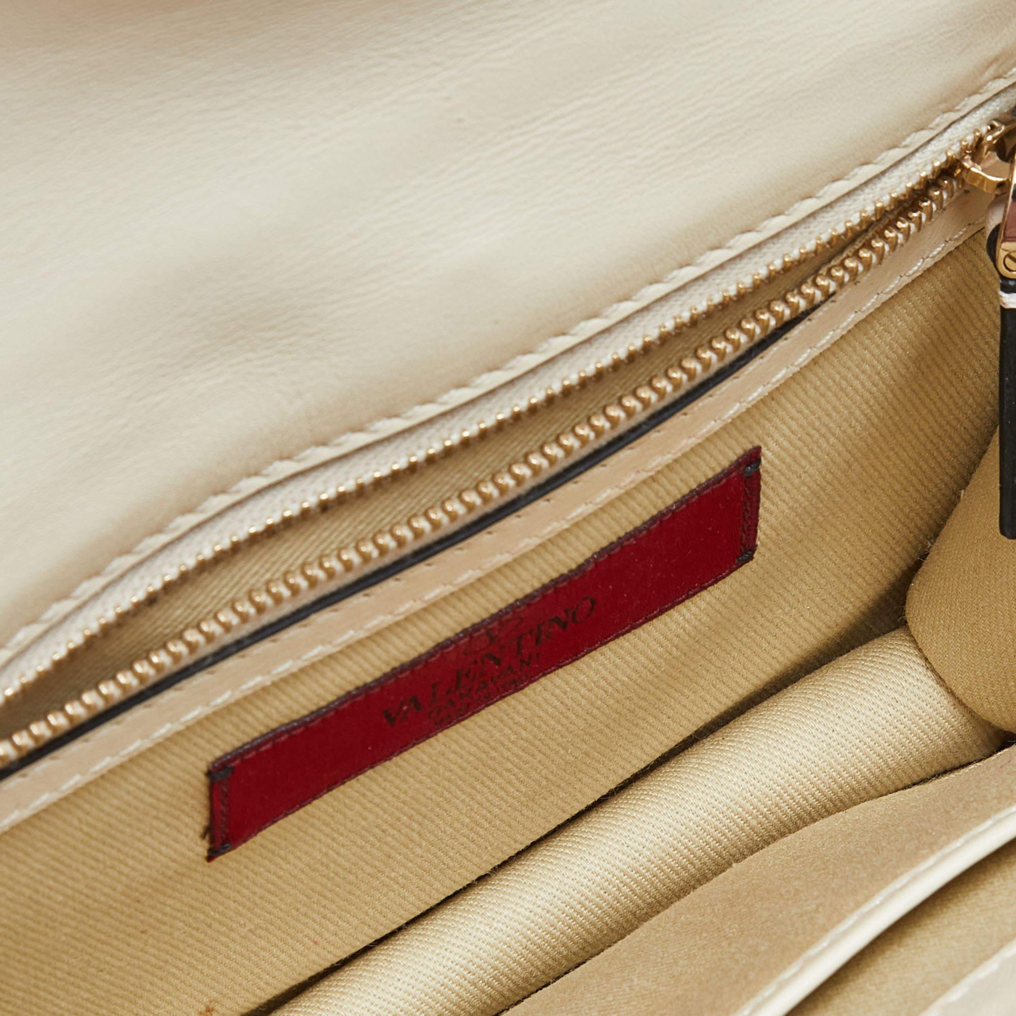 Valentino Pink/Cream Leather Small Rockstud Glam Lock Flap Bag In Good Condition In Dubai, Al Qouz 2